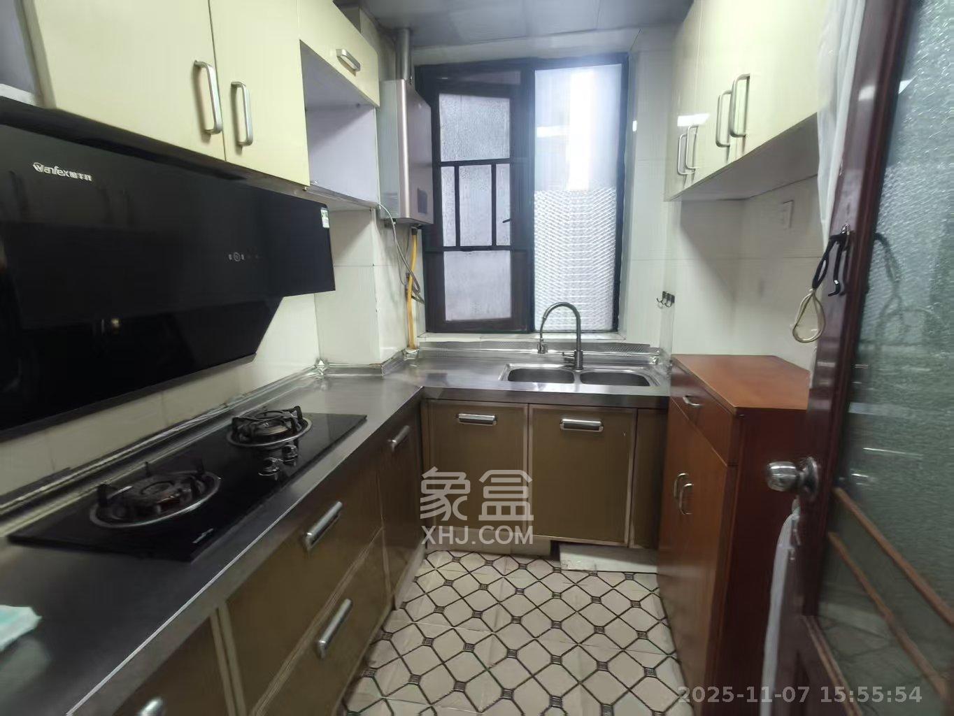 大为时代家园 3室2厅1卫 1700.0元/月 大为时代家园 3室2厅1卫 1700.0元/月室内图