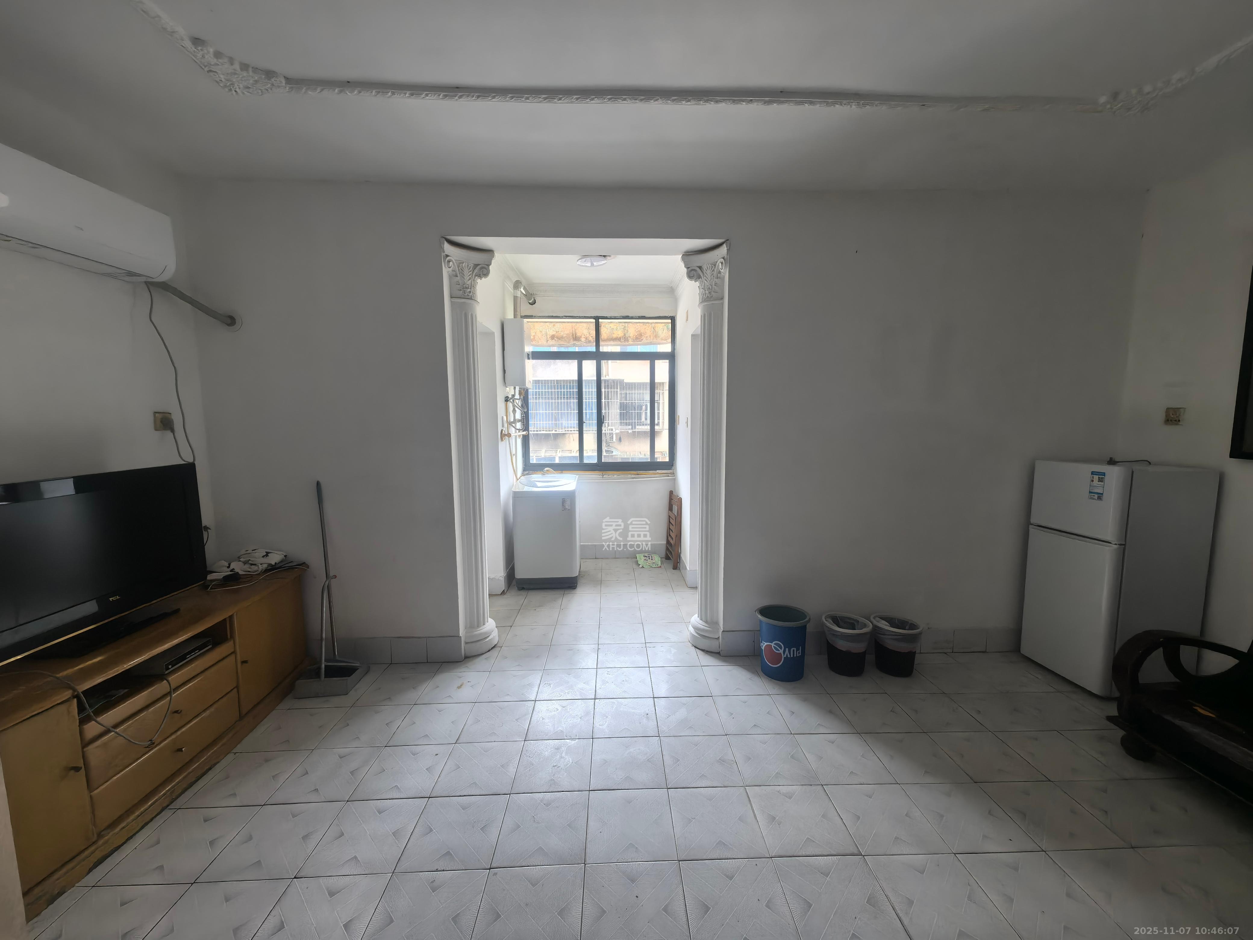 汽制宿舍 2室1厅1卫 1500.0元/月 汽制宿舍 2室1厅1卫 1500.0元/月室内图