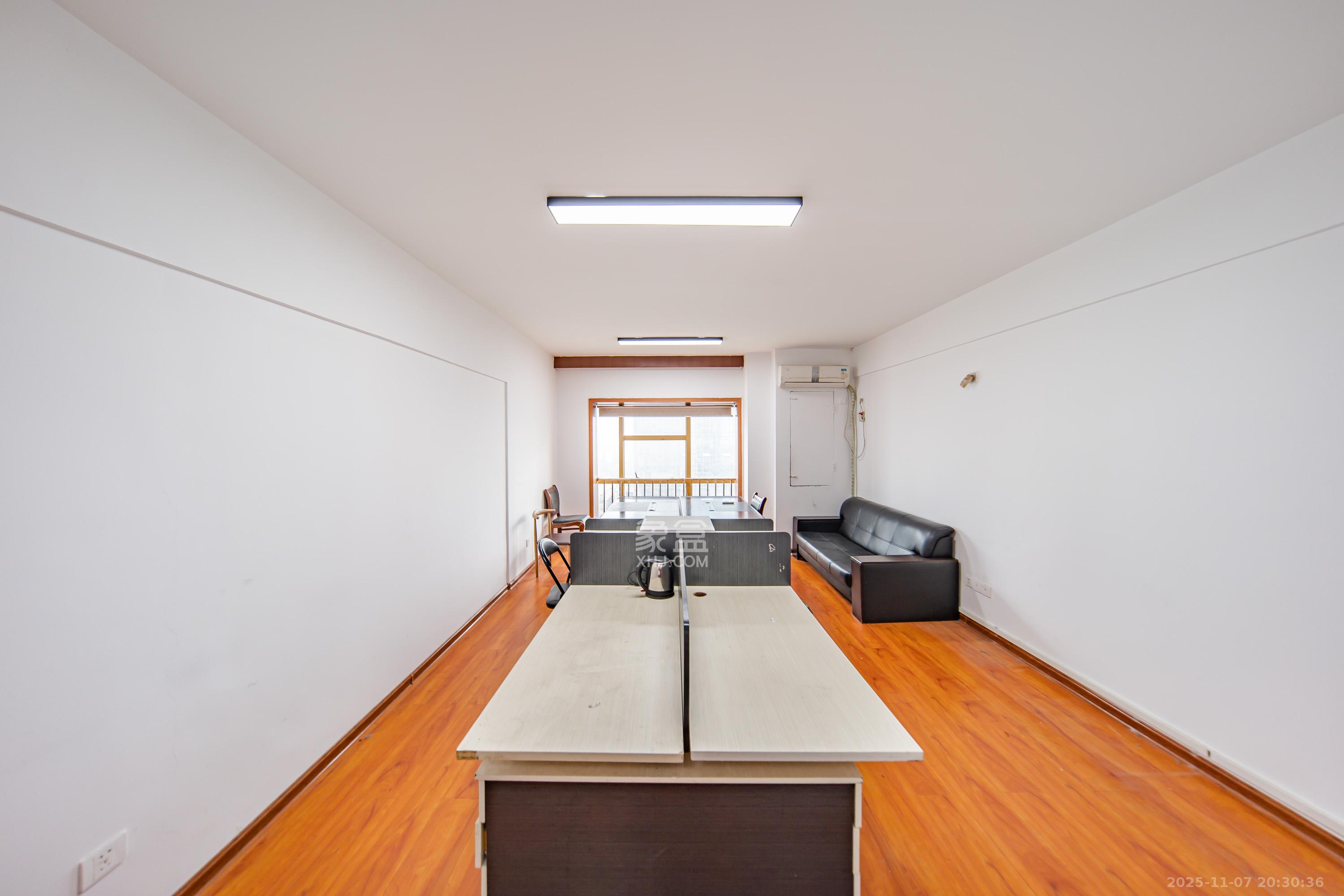 天健芙蓉盛世一期  1室0厅1卫    40.0万