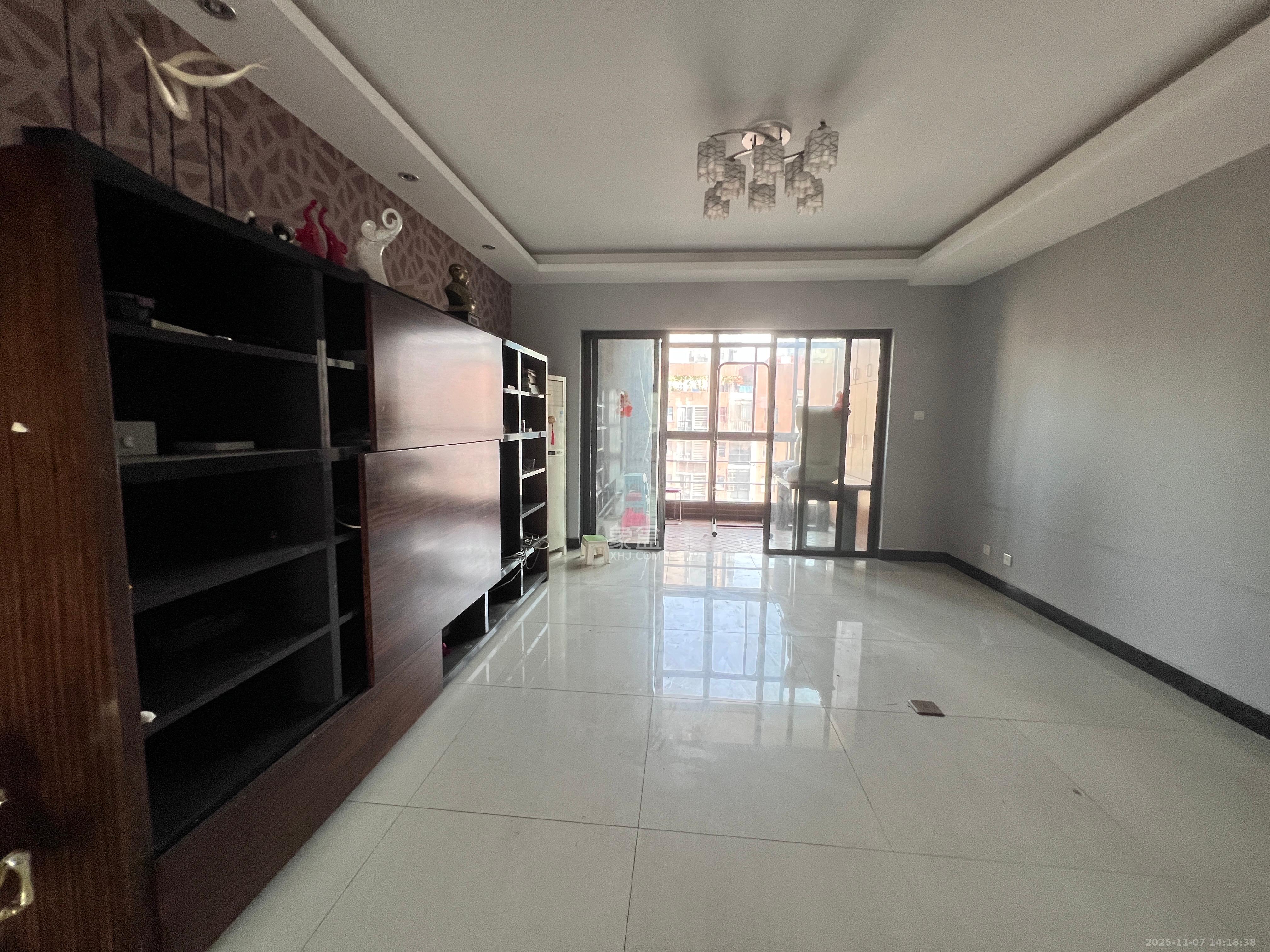 茂华国际湘 3室1厅2卫 2600.0元/月 茂华国际湘 3室1厅2卫 2600.0元/月室内图