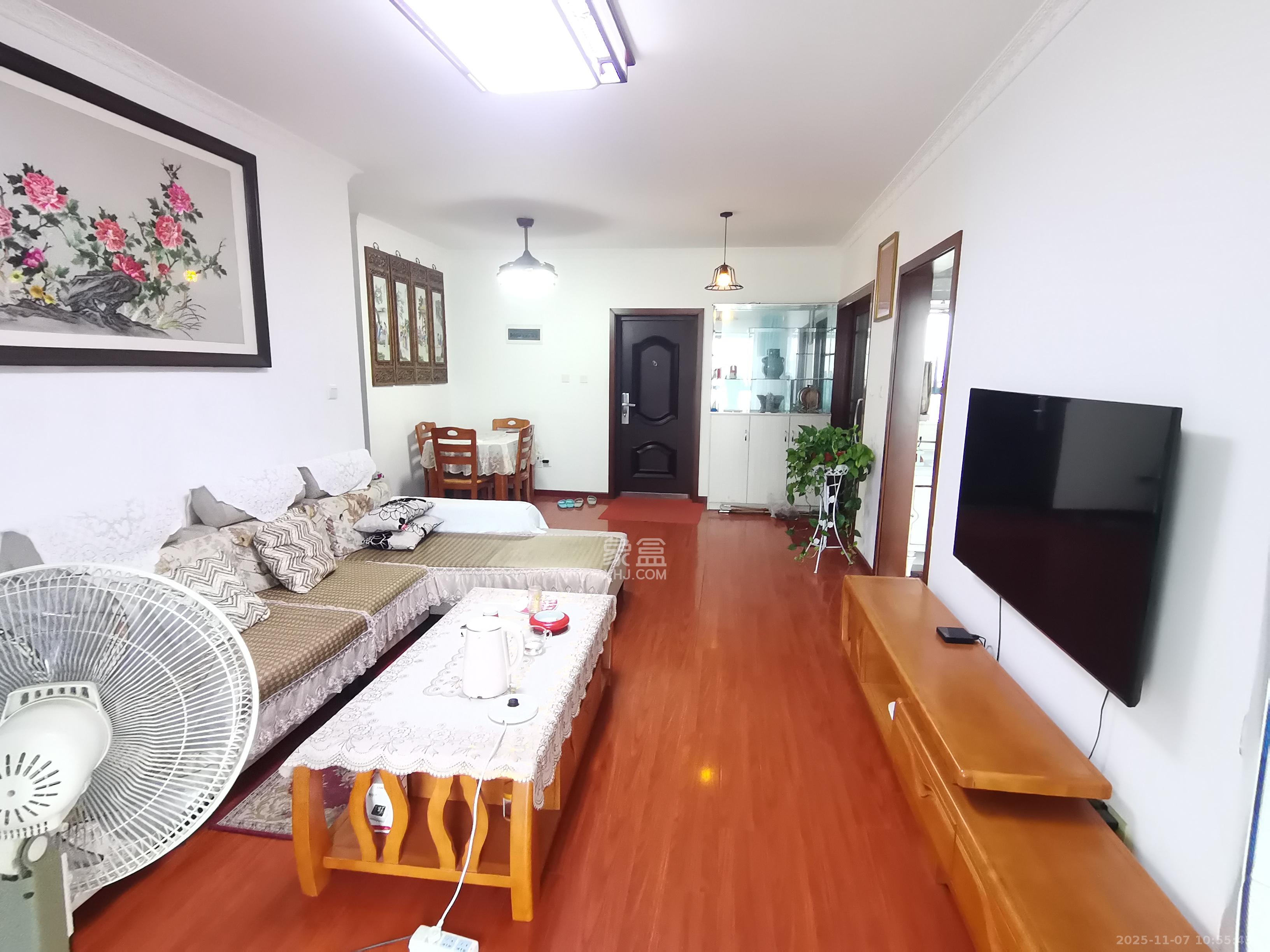 广泰锦苑 3室2厅1卫 2200.0元/月 广泰锦苑 3室2厅1卫 2200.0元/月室内图