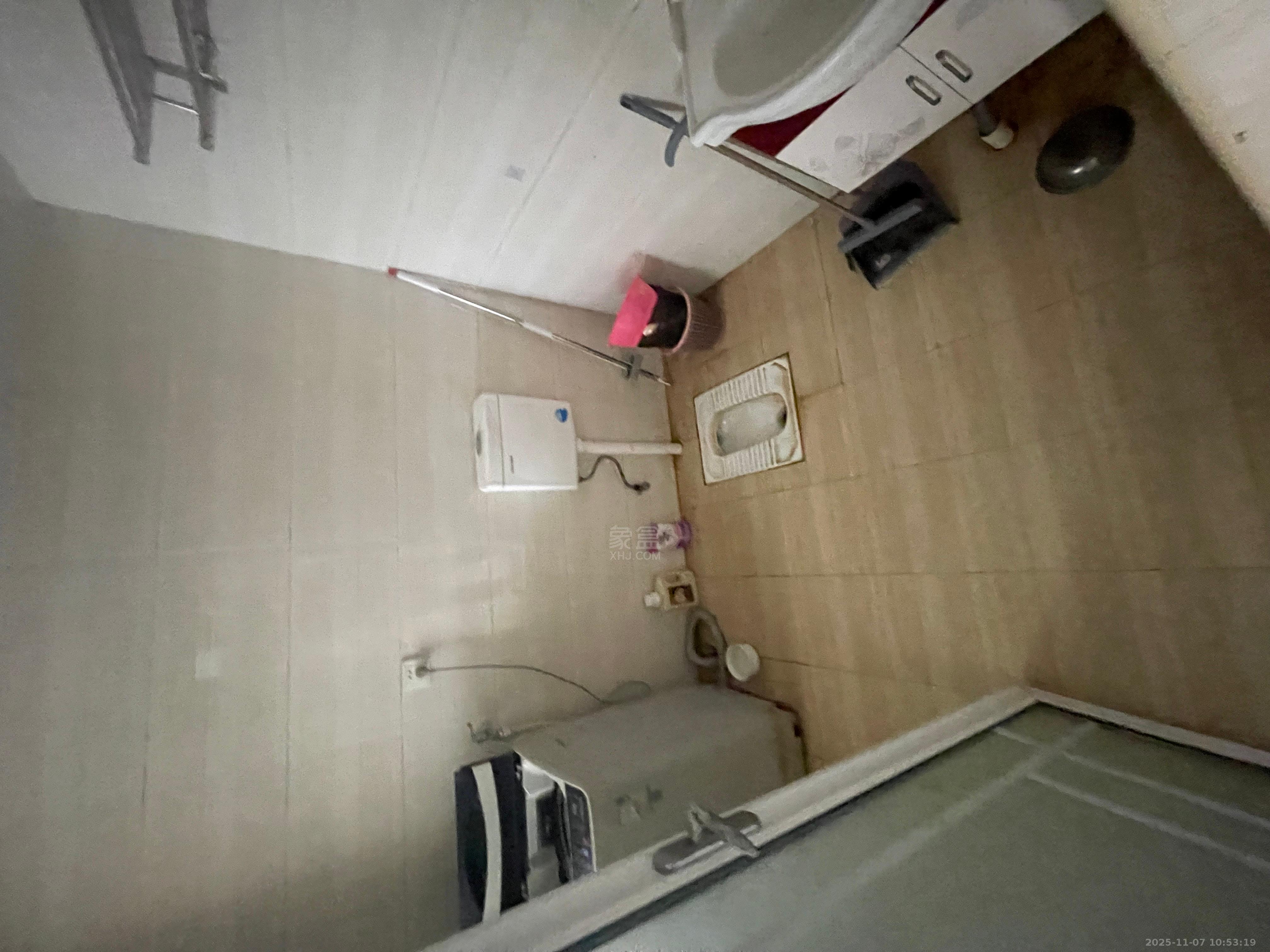 佳兆业金域天下三期 1室1厅1卫 1200.0元/月 佳兆业金域天下三期 1室1厅1卫 1200.0元/月室内图