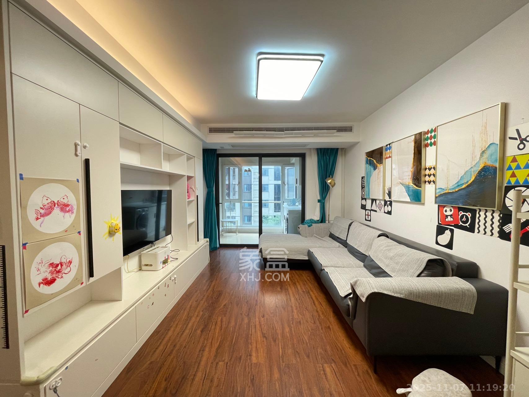 万科魅力之城观澜里 3室2厅2卫 2900.0元/月 万科魅力之城观澜里 3室2厅2卫 2900.0元/月室内图