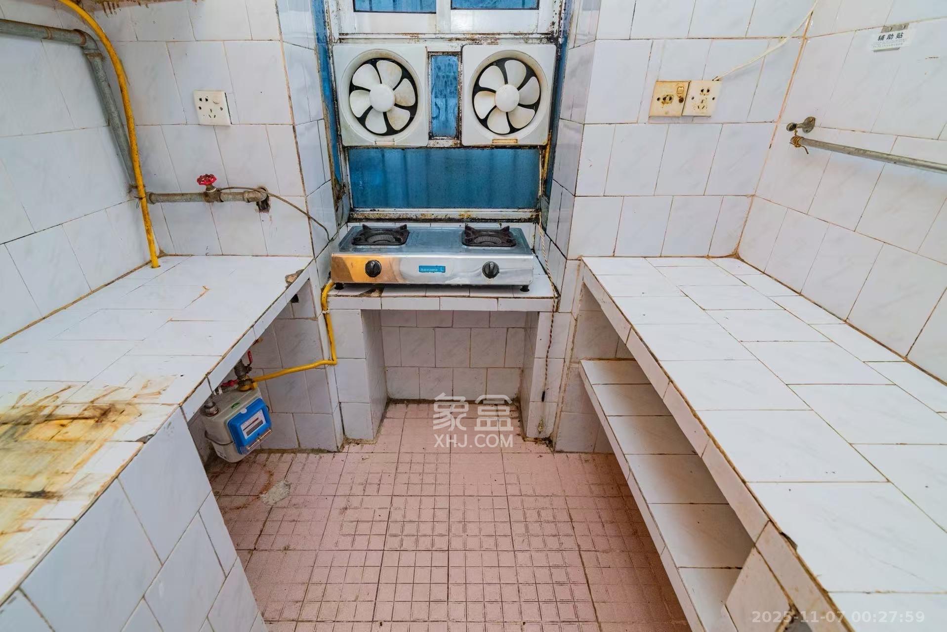 东风二村社区绸厂宿舍 2室1厅1卫 1500.0元/月 东风二村社区绸厂宿舍 2室1厅1卫 1500.0元/月室内图