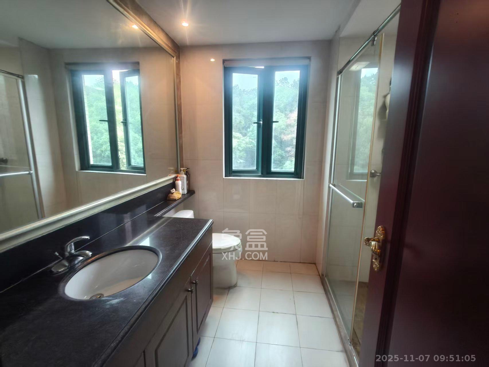 恒大城  3室2厅2卫    2600.0元/月室内图