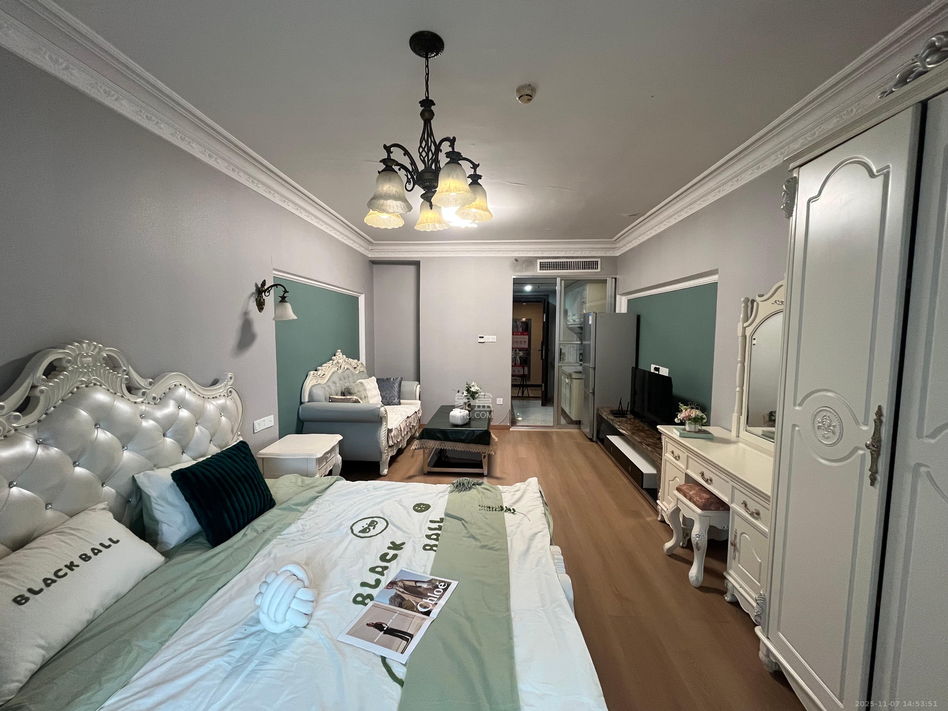 保利国际广场  1室1厅1卫    1800.0元/月