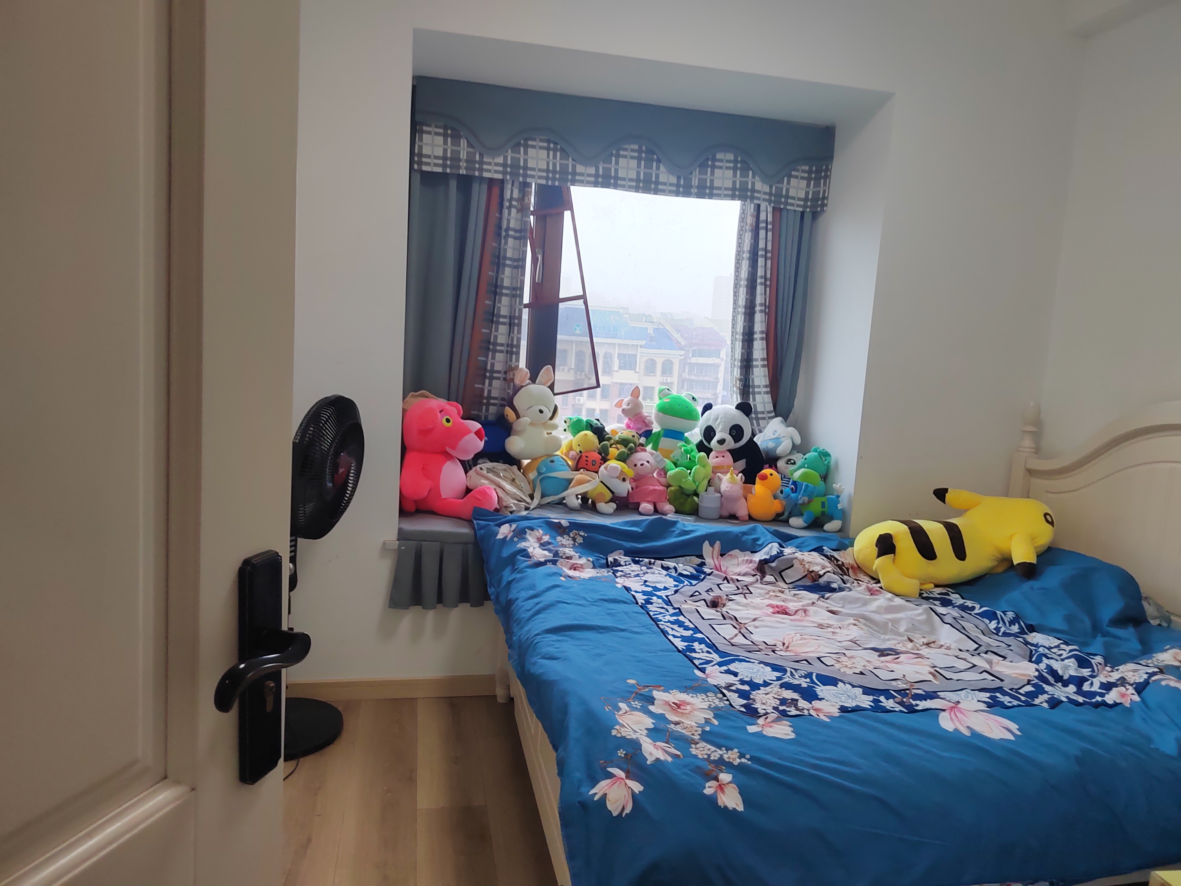 益阳印象  4室2厅2卫    118.0万室内图