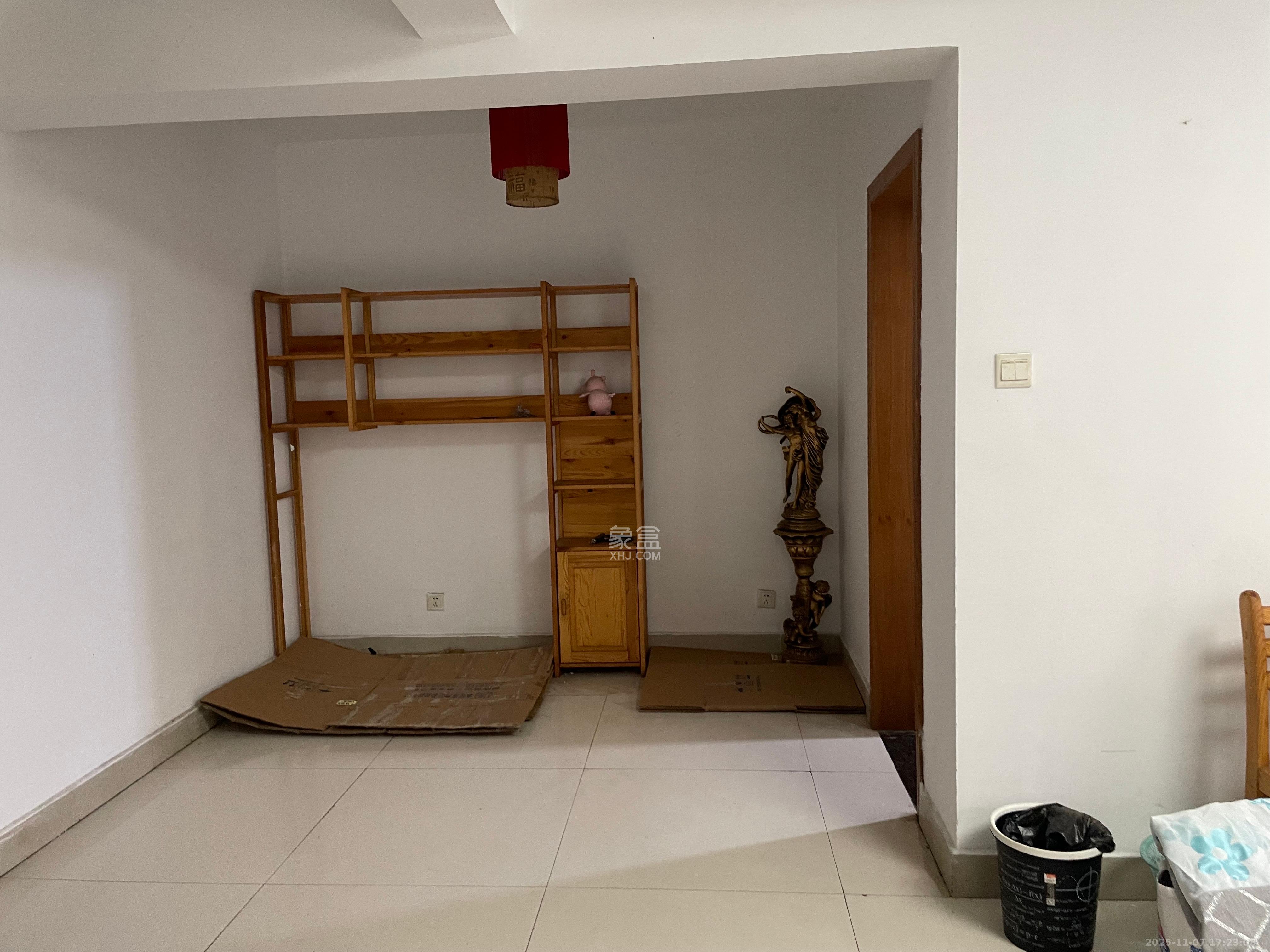 佳园星城  2室2厅1卫    1700.0元/月室内图