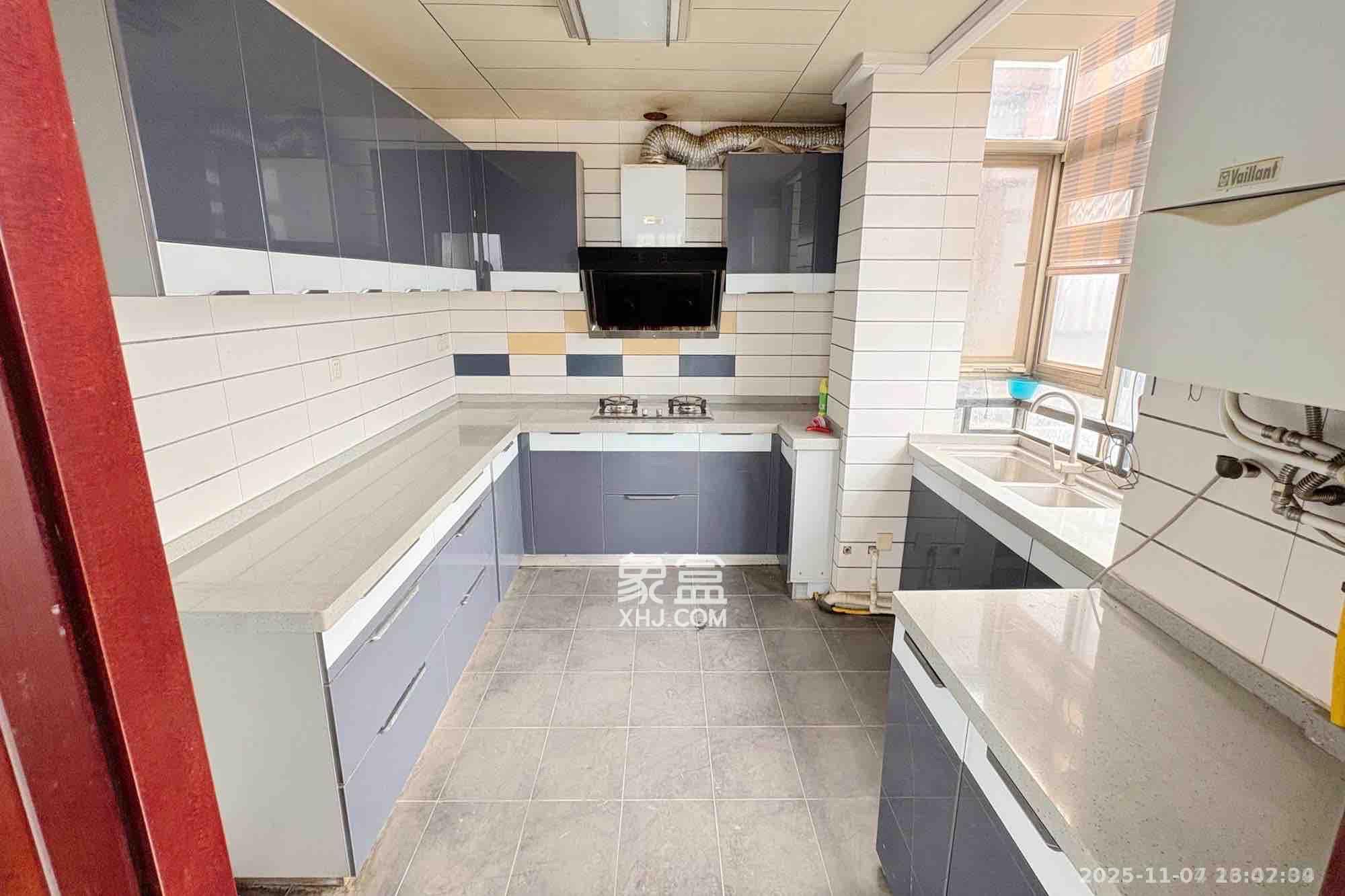 向阳门第  5室2厅5卫    10000.0元/月室内图