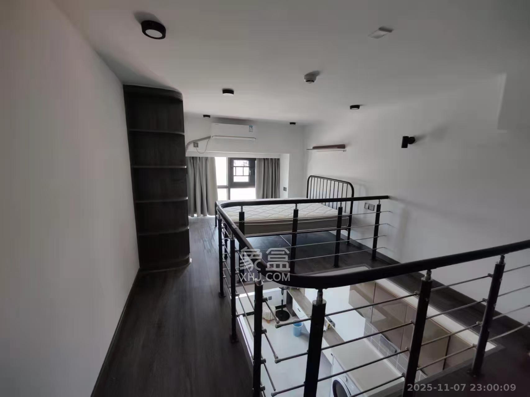 弘坤云寓 1室2厅1卫 2200.0元/月 弘坤云寓 1室2厅1卫 2200.0元/月室内图