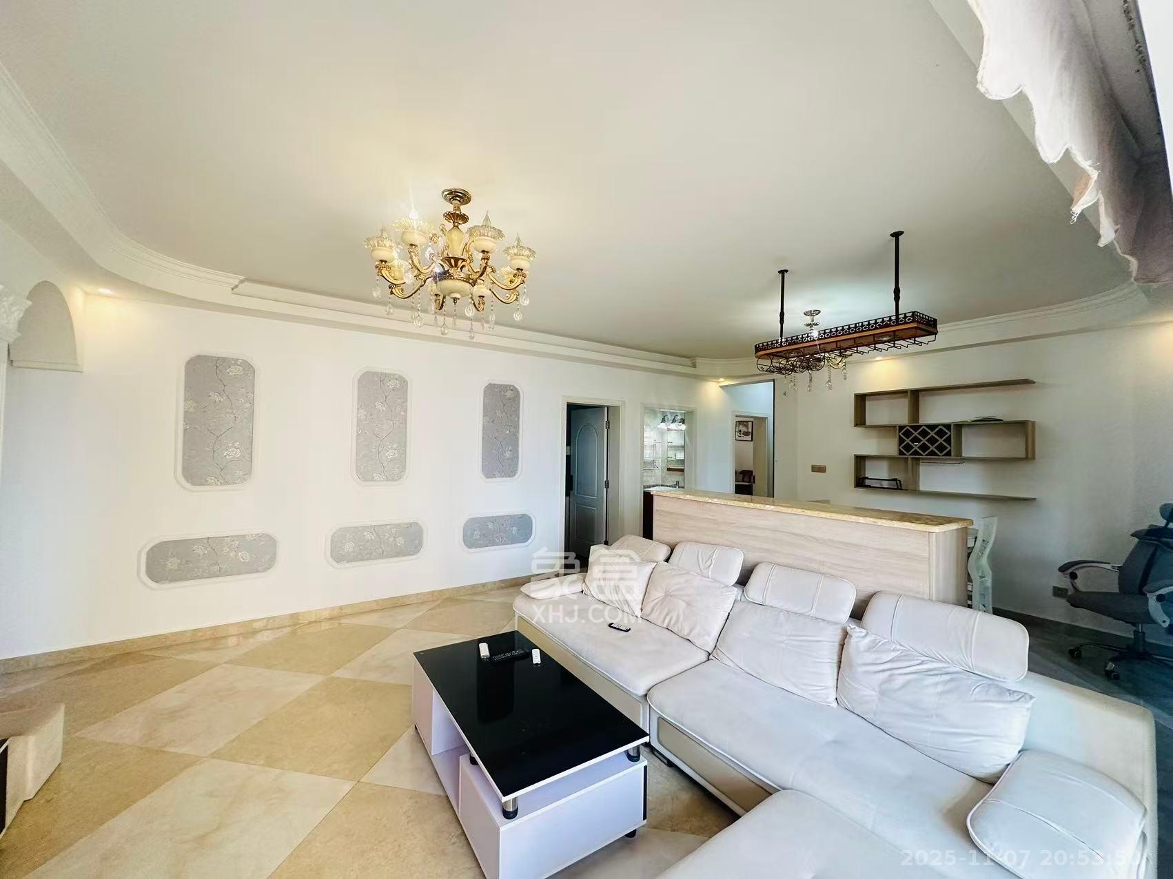 凯特梅溪紫郡  4室2厅2卫    2800.0元/月室内图