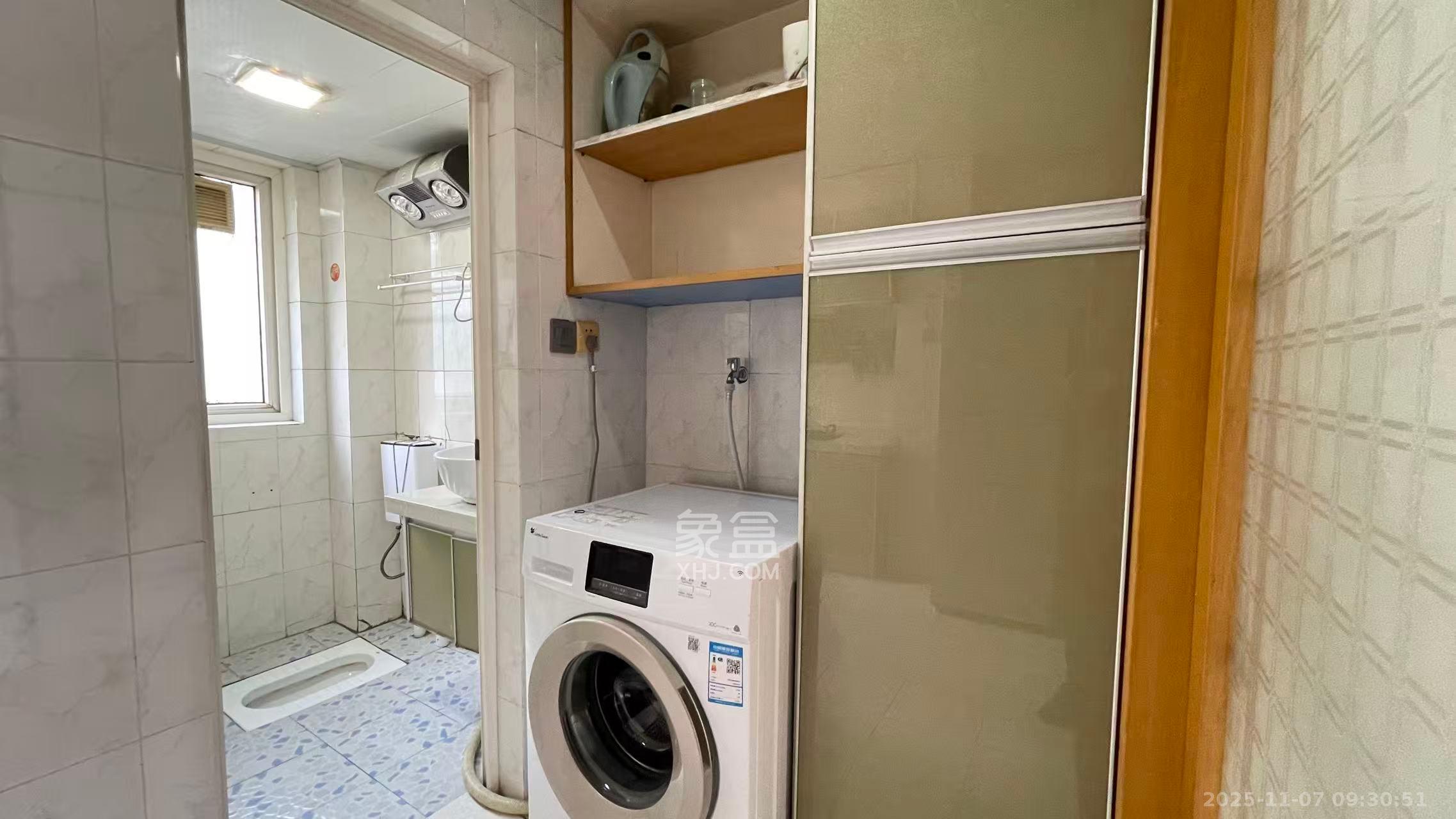 芙蓉苑 2室2厅1卫 2200.0元/月 芙蓉苑 2室2厅1卫 2200.0元/月室内图