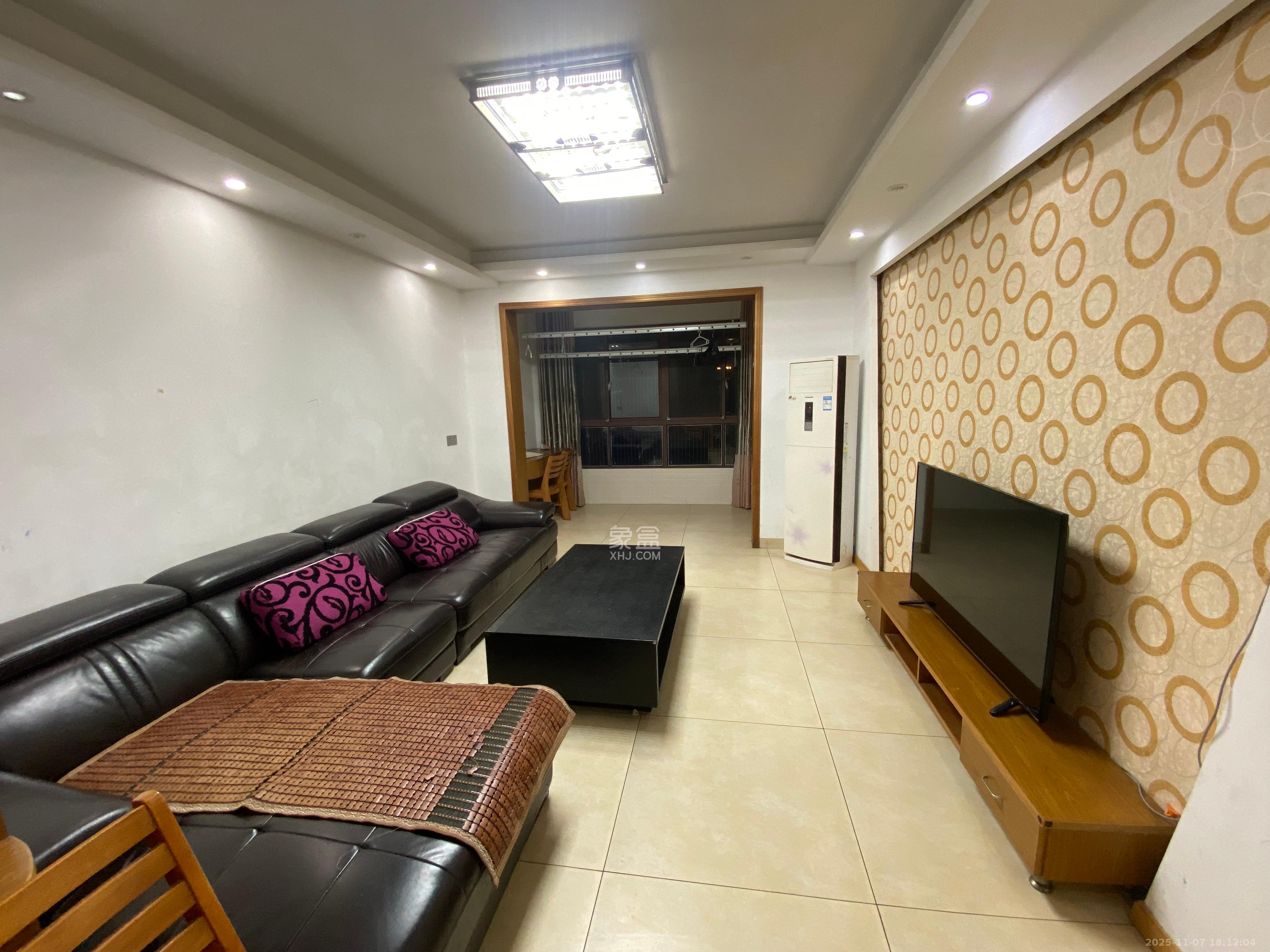 山语城二期 2室1厅1卫 1800.0元/月 山语城二期 2室1厅1卫 1800.0元/月室内图