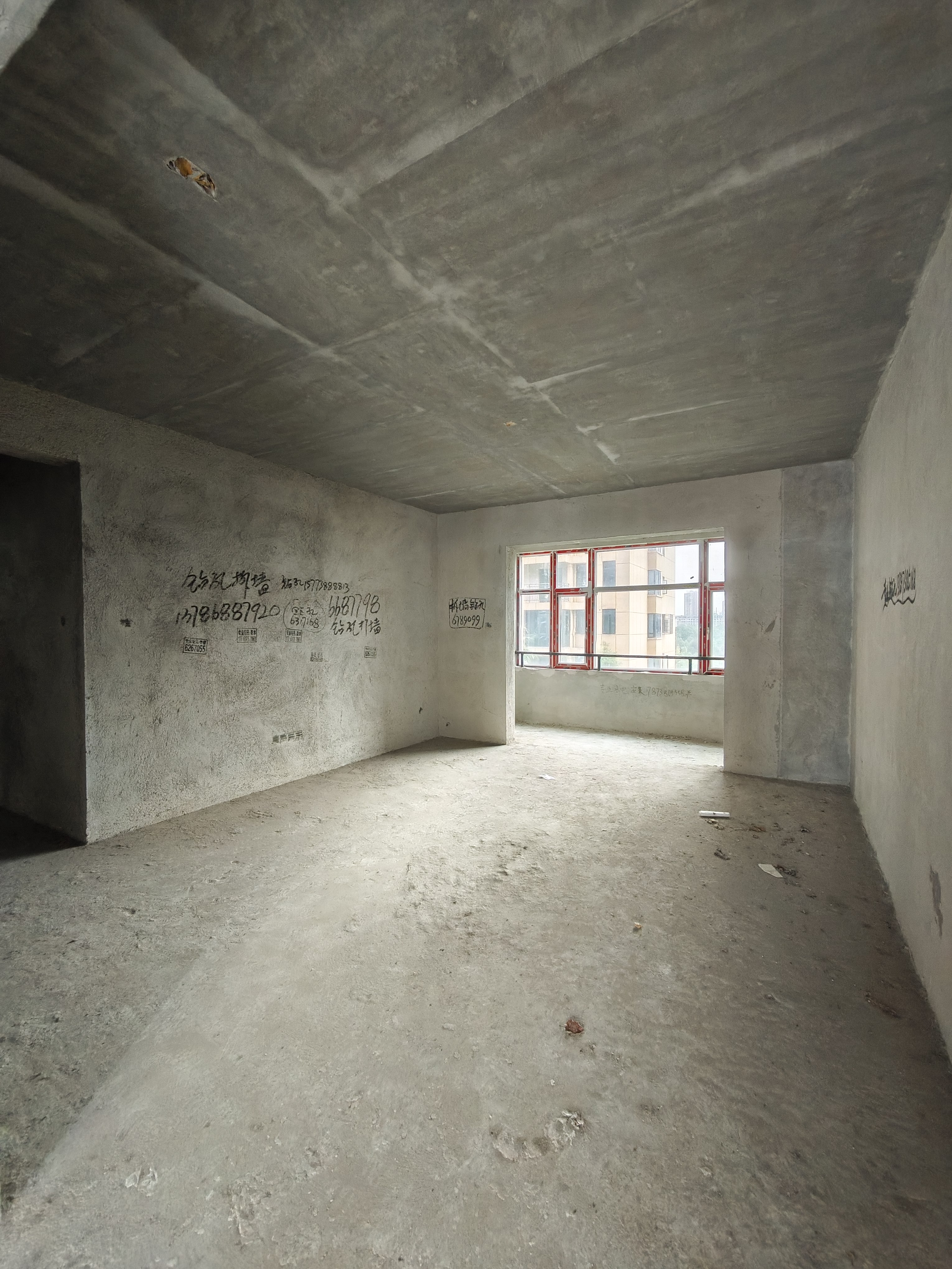 三星华厦 3室2厅2卫 59.8万 三星华厦 3室2厅2卫 59.8万客厅