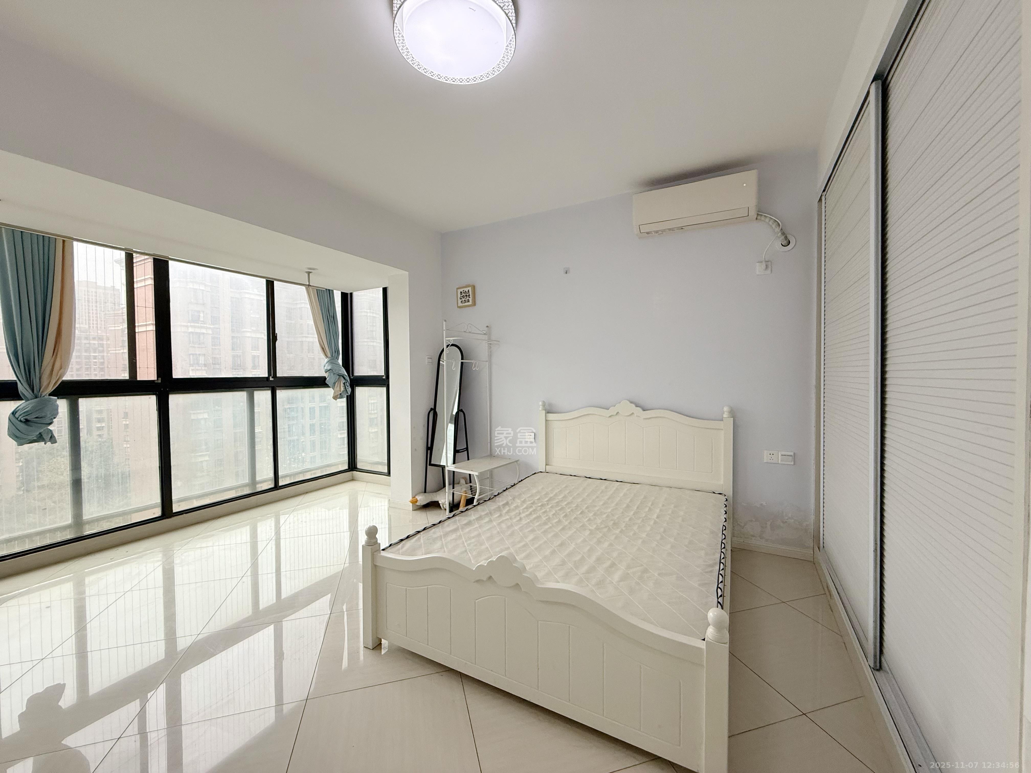 蓝山郡  1室1厅1卫    1500.0元/月室内图