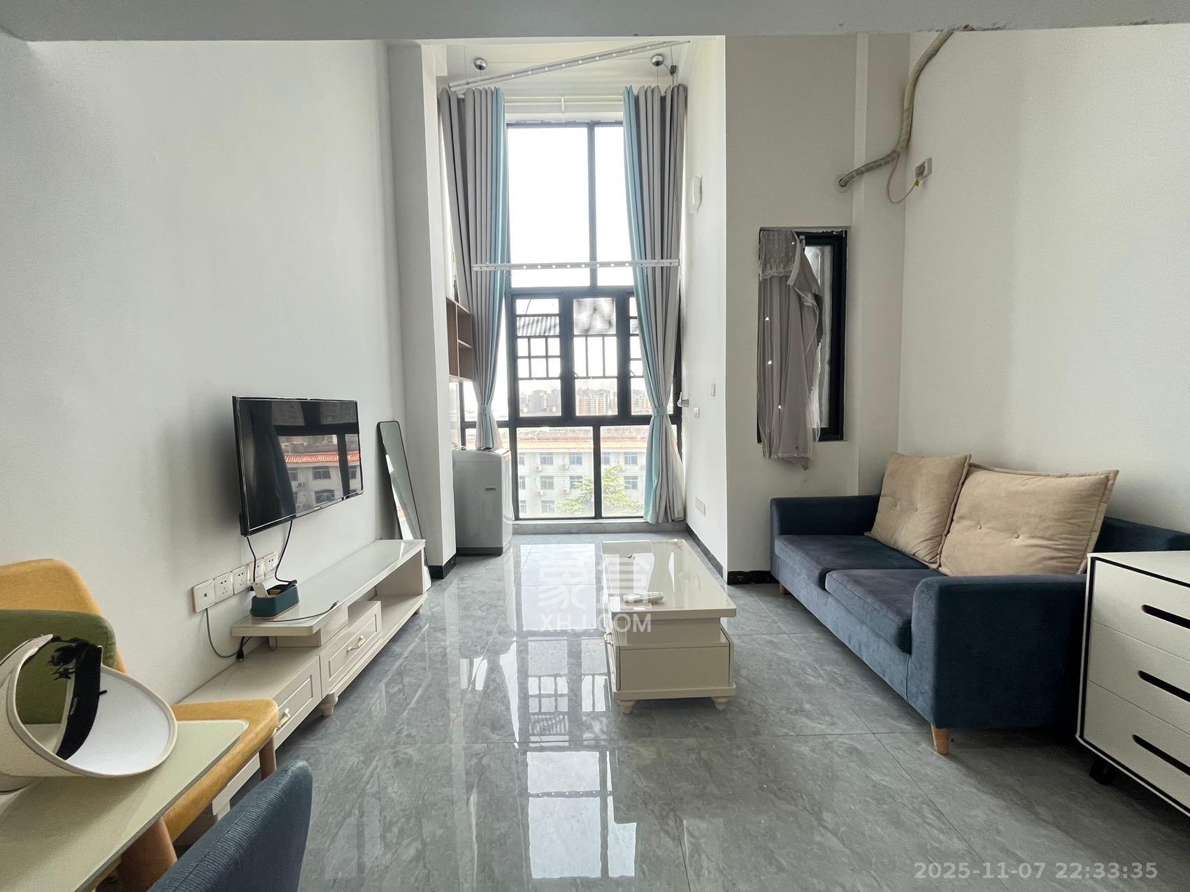 裕天国际商汇中心  1室1厅1卫    1800.0元/月室内图