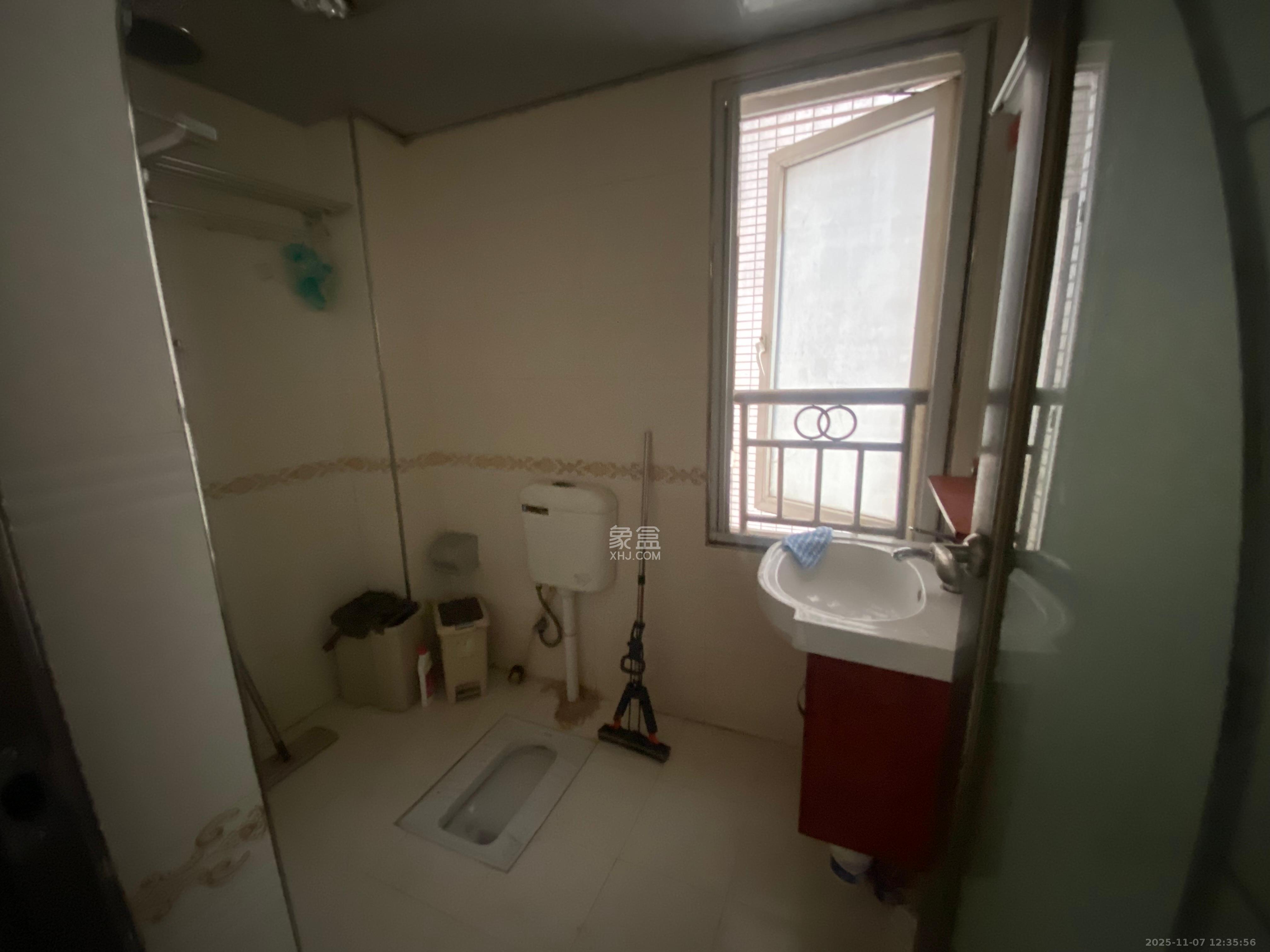 山语城一期 3室1厅1卫 2000.0元/月 山语城一期 3室1厅1卫 2000.0元/月室内图