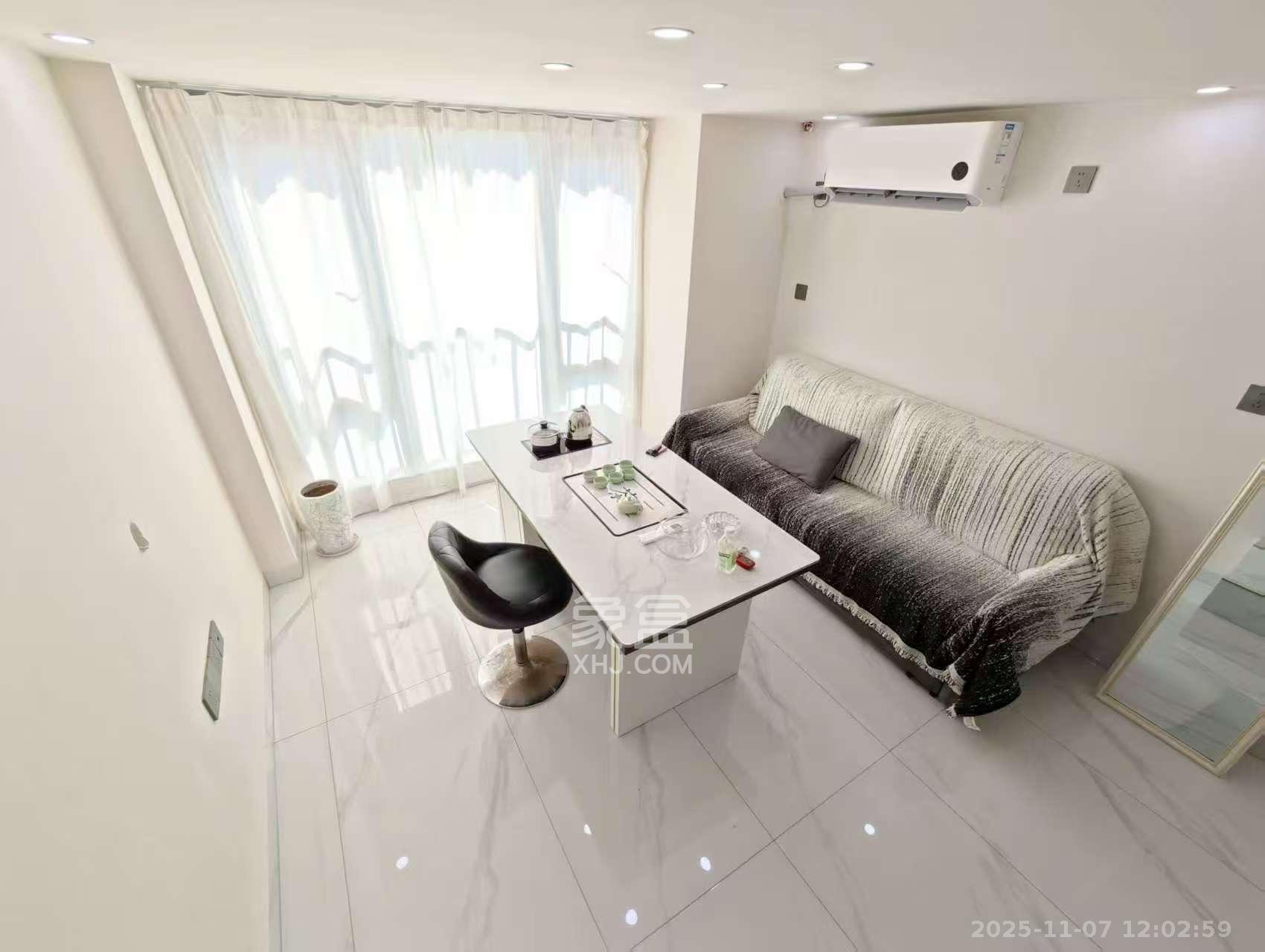 保利恒伟时光印象  1室1厅1卫    1700.0元/月室内图