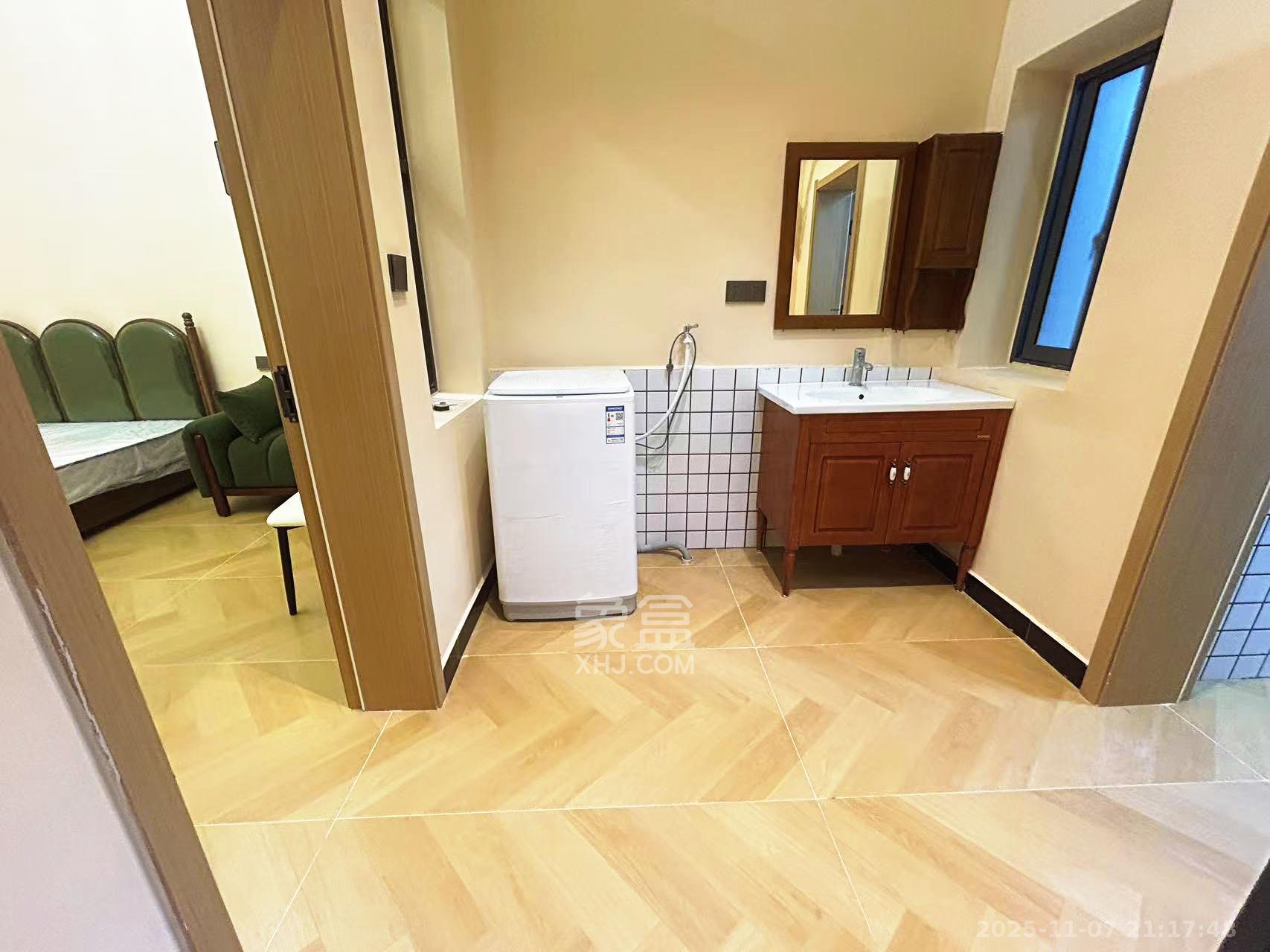 耕耘圃  1室1厅1卫    1700.0元/月