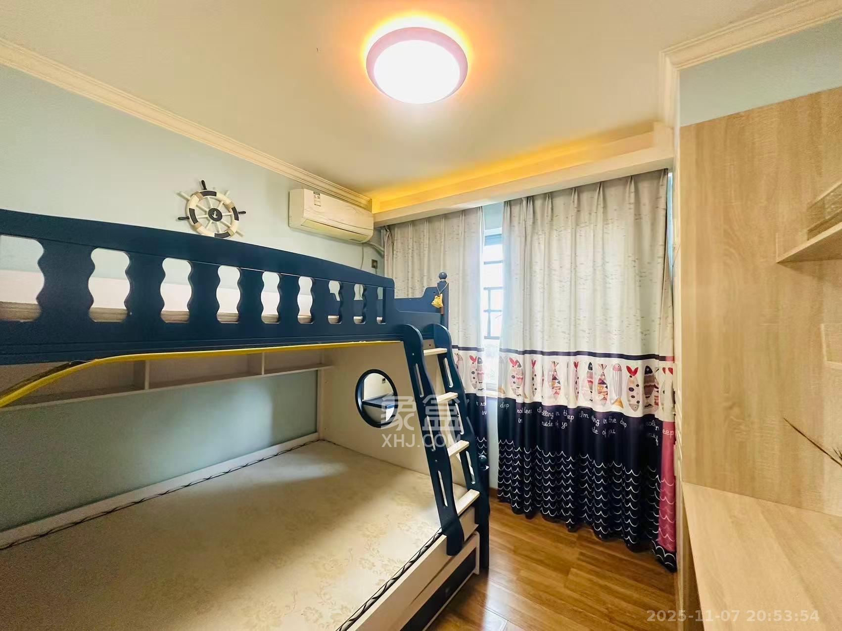 凯特梅溪紫郡  4室2厅2卫    2800.0元/月室内图