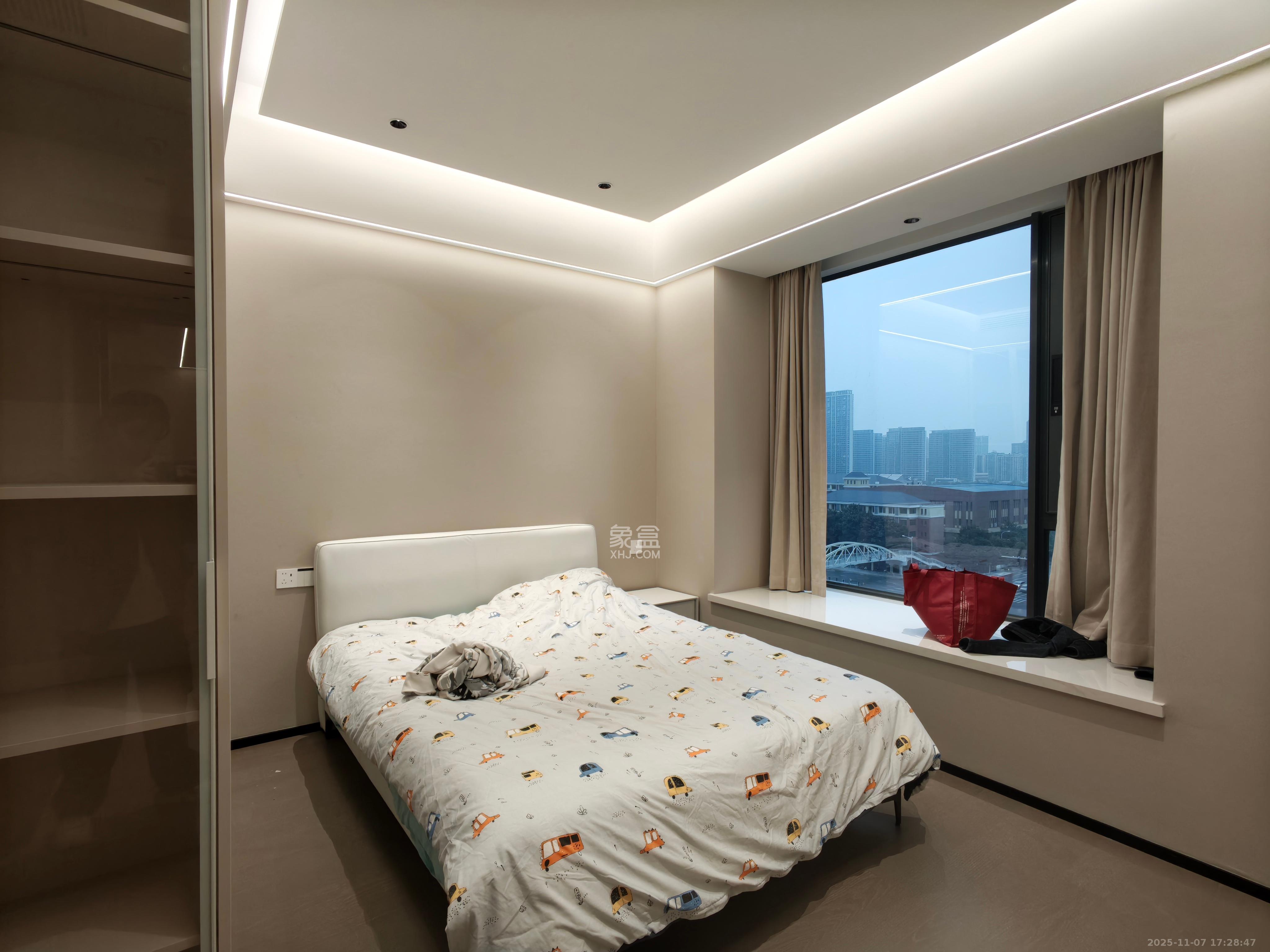 旭辉铂悦湘江  4室2厅4卫    20000.0元/月室内图