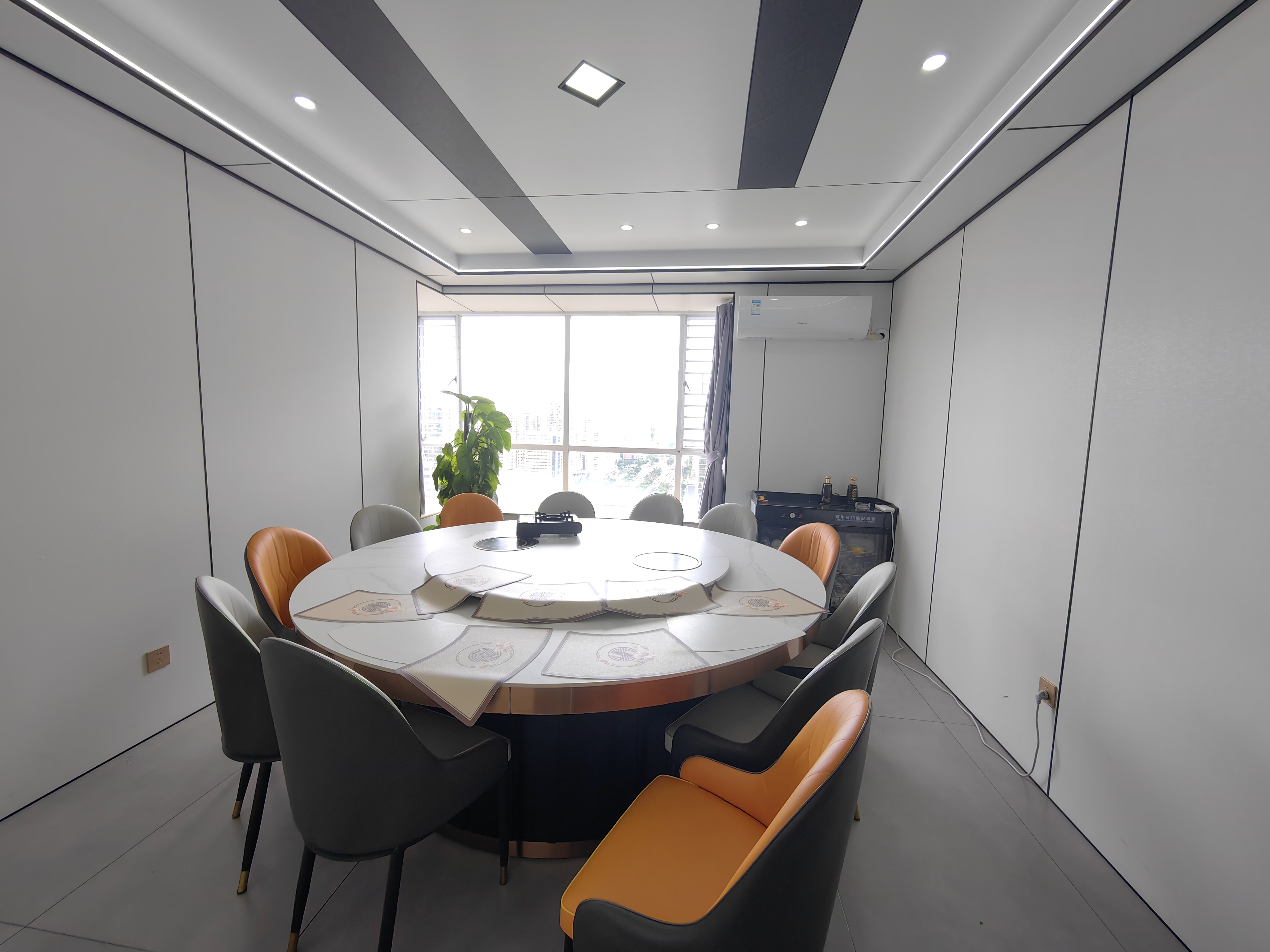 龙泉家园 4室2厅2卫 198.0万 龙泉家园 4室2厅2卫 198.0万室内图