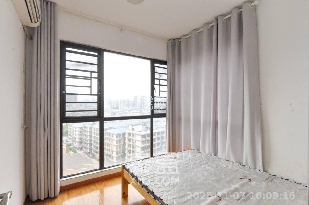 梅溪湖金茂悦（金悦雅苑）  4室2厅2卫    3300.0元/月室内图