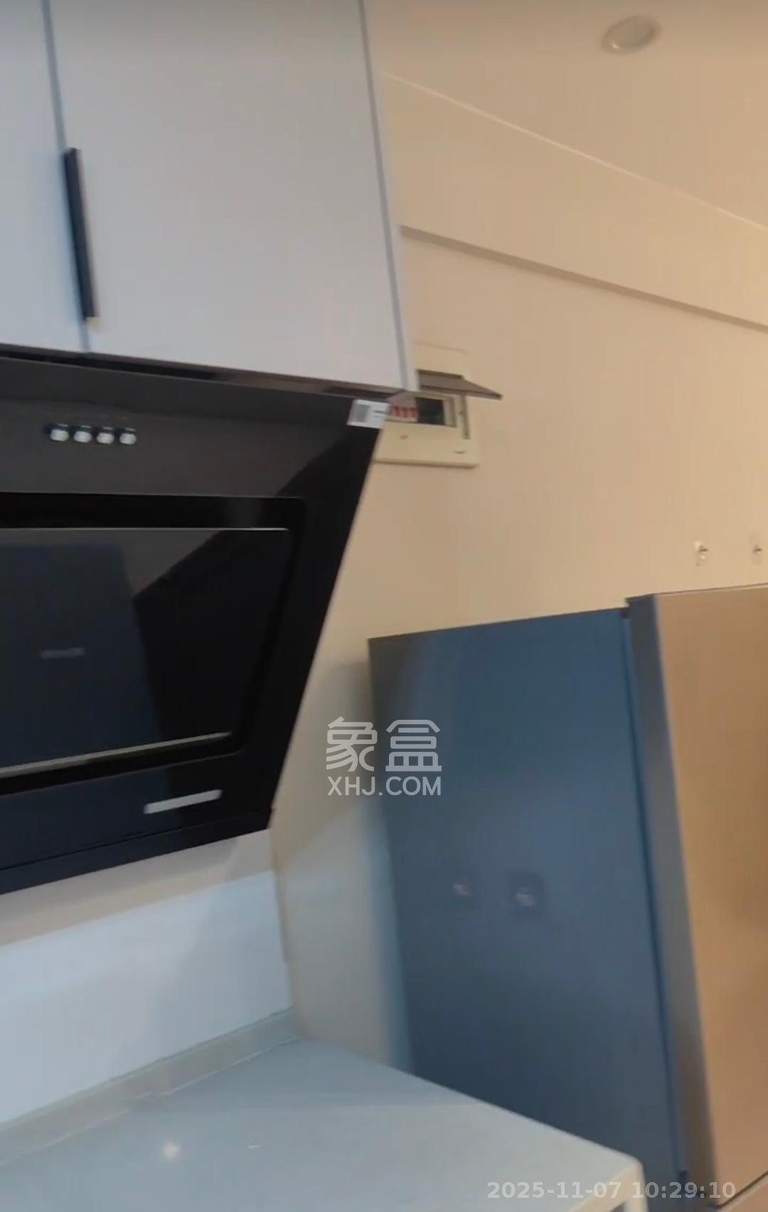 金地商置湘江峯汇  1室1厅1卫    1400.0元/月室内图