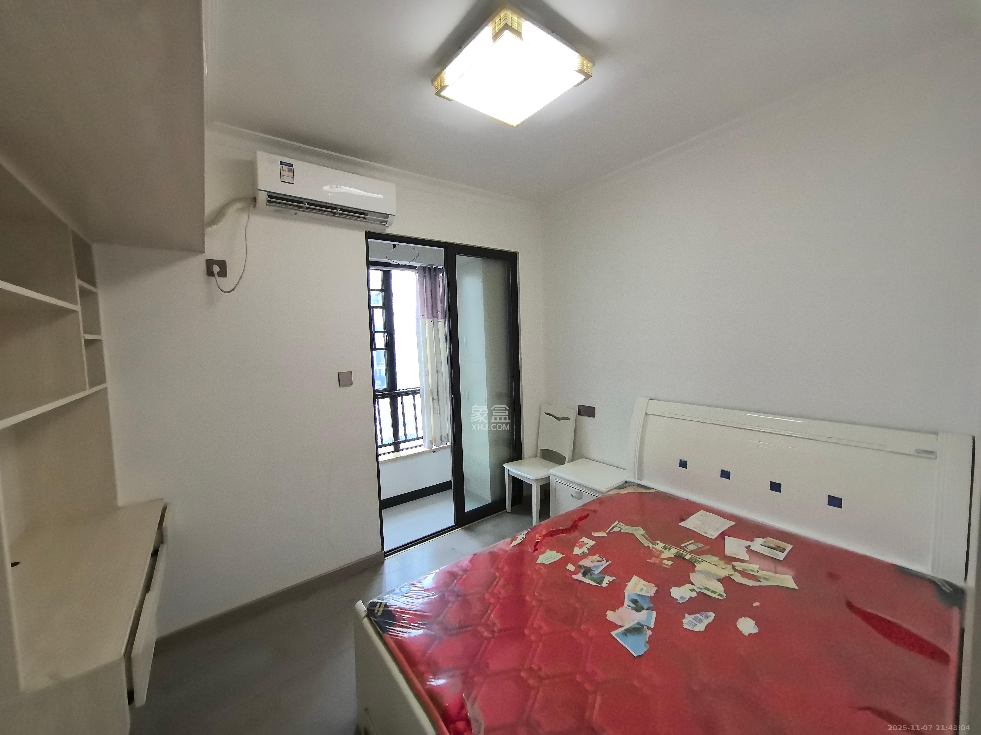 天下一家 2室1厅1卫 2500.0元/月 天下一家 2室1厅1卫 2500.0元/月室内图