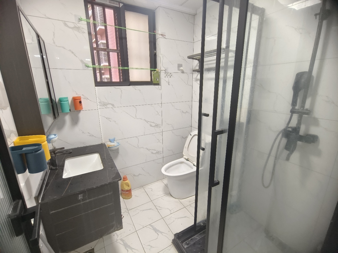 海糖小区一二期  2室2厅1卫    2000.0元/月室内图