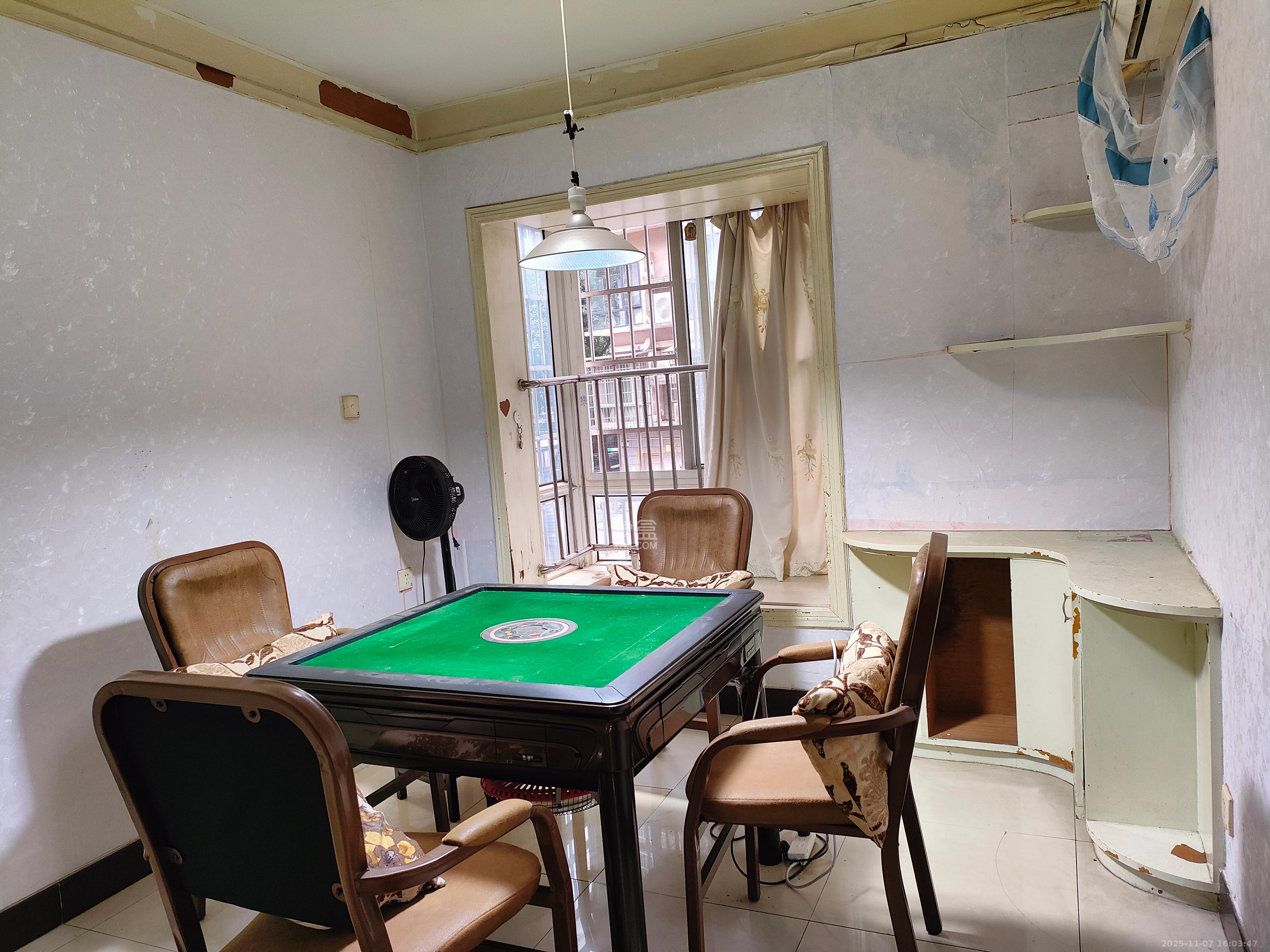 融城花苑  3室2厅1卫    1800.0元/月室内图