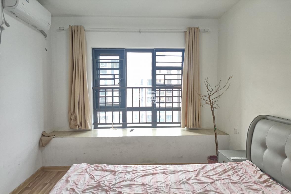 融创海口一号 3室2厅1卫 3600.0元/月 融创海口一号 3室2厅1卫 3600.0元/月室内图