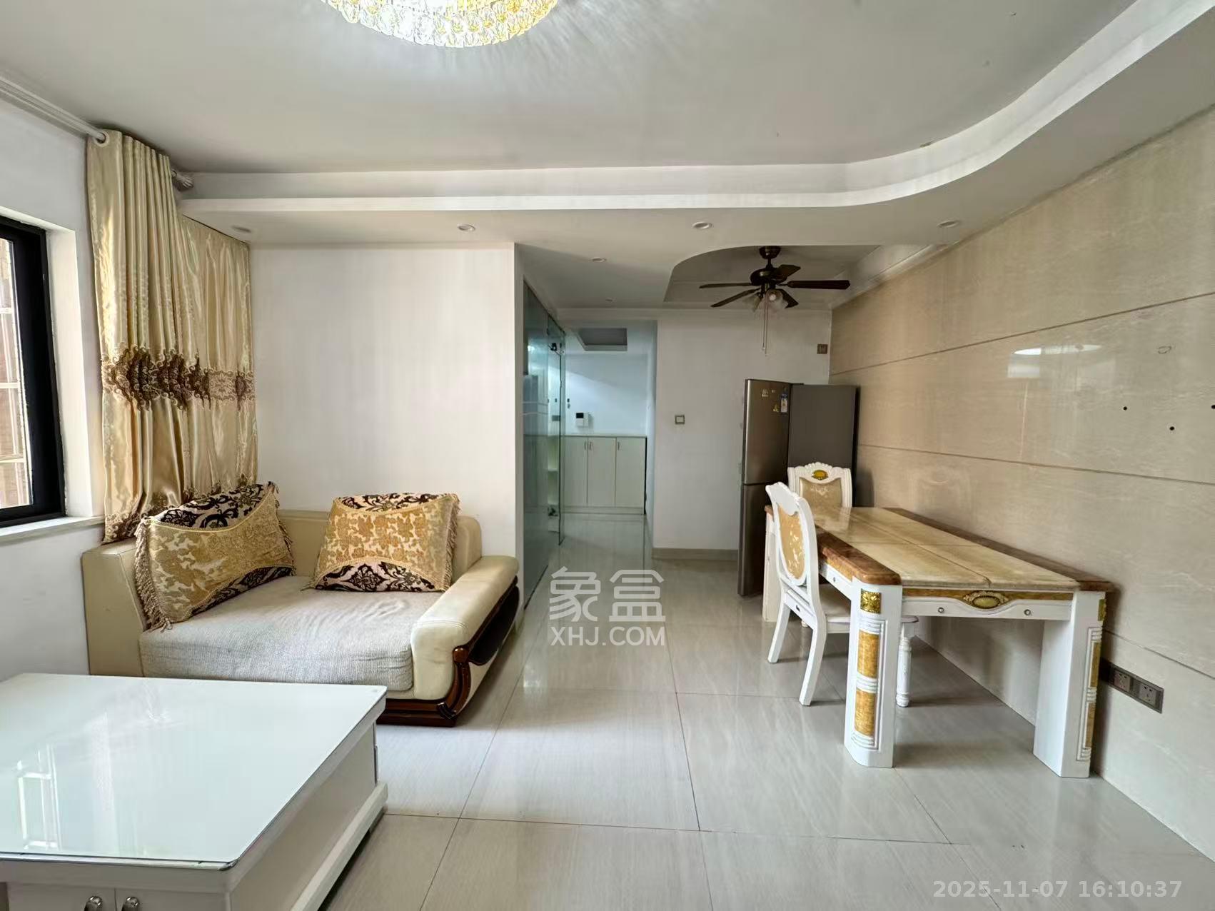 上峰苑(兰亭玥岛) 2室1厅1卫 2000.0元/月 上峰苑(兰亭玥岛) 2室1厅1卫 2000.0元/月室内图