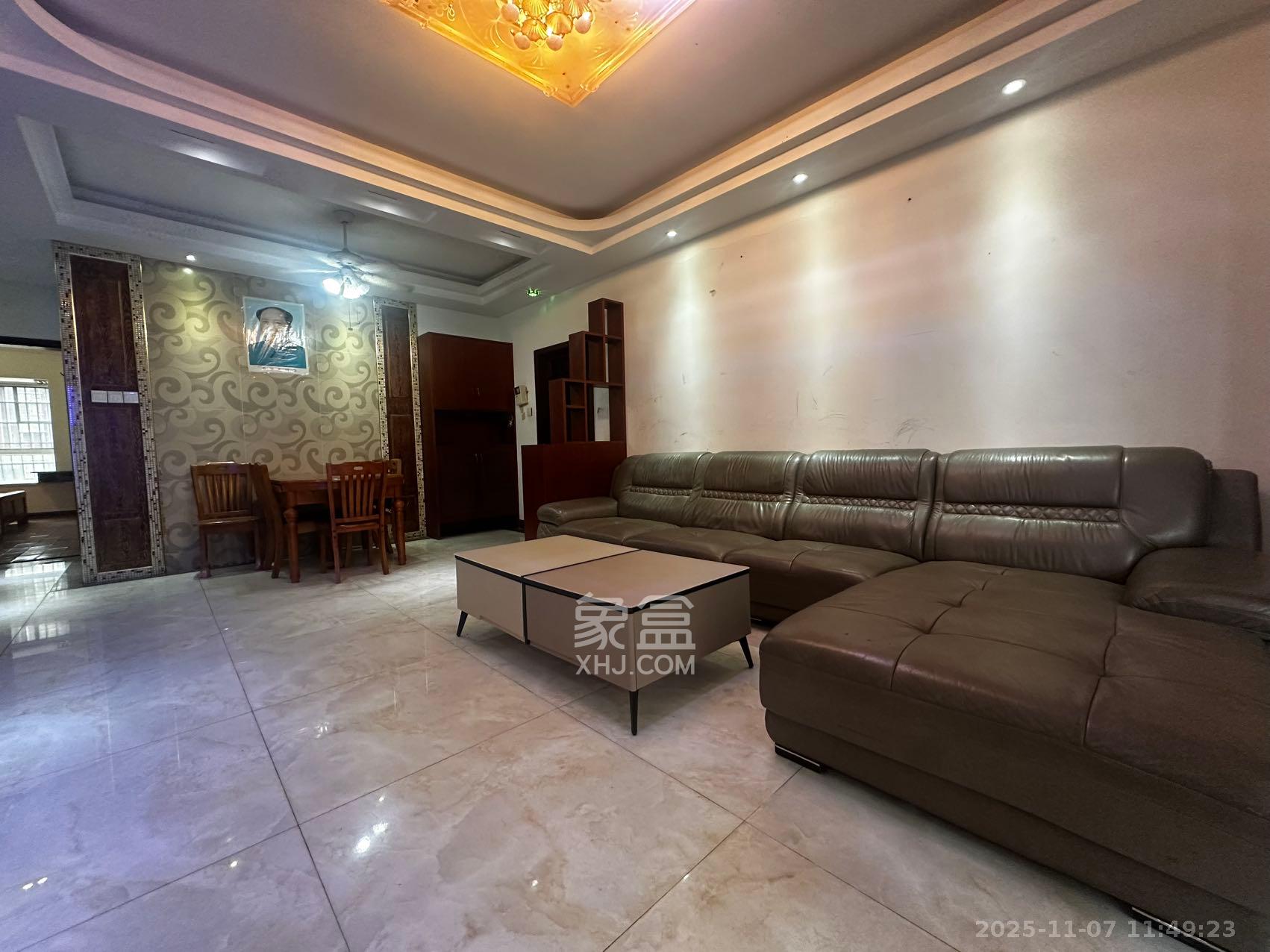 正东佳源  3室2厅2卫    1300.0元/月室内图