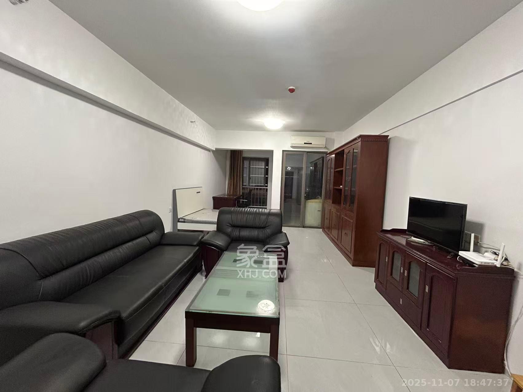 德庆水韵山城 1室1厅1卫 1300.0元/月 德庆水韵山城 1室1厅1卫 1300.0元/月室内图