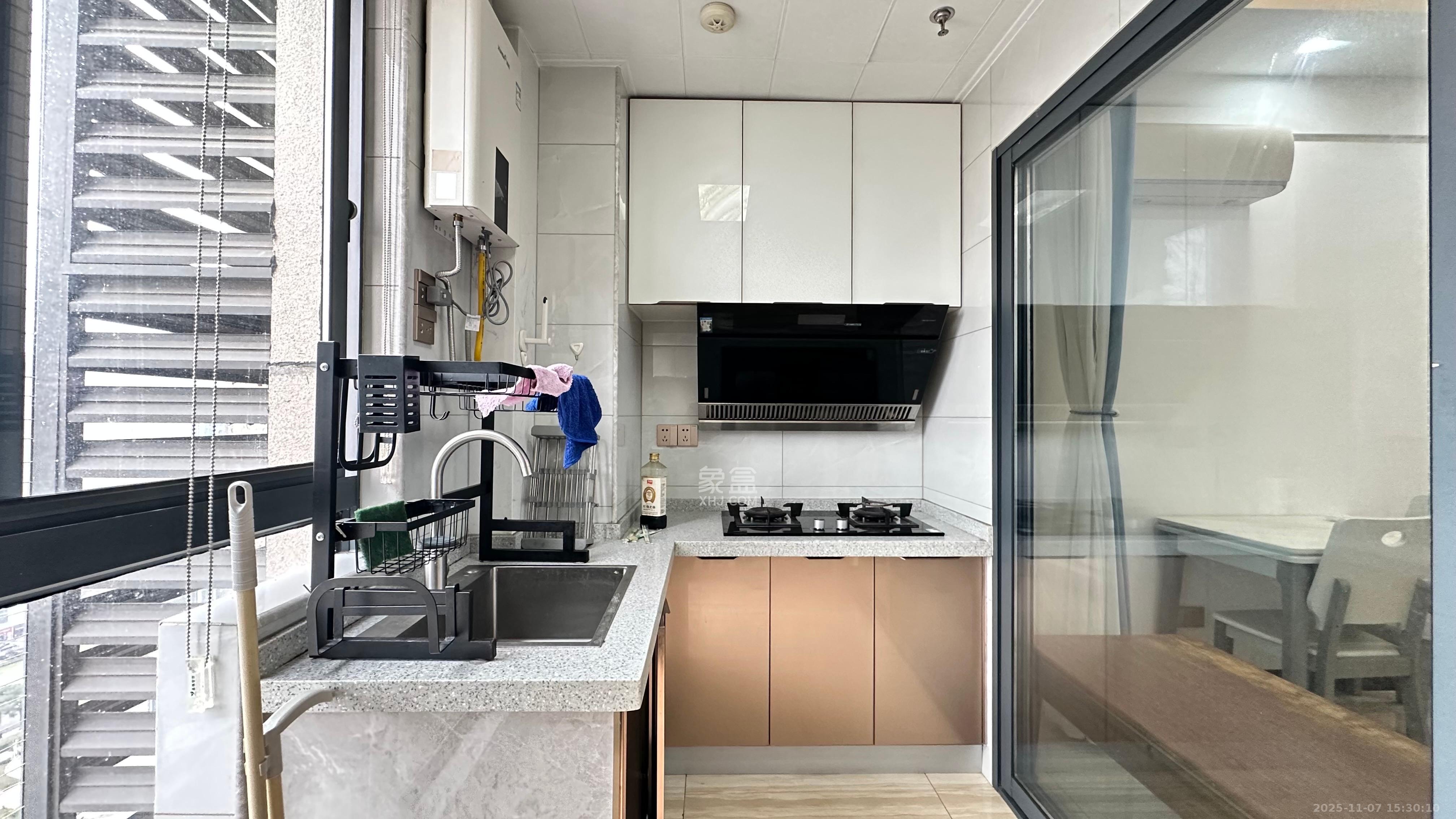 明发国际城  1室1厅1卫    1500.0元/月室内图