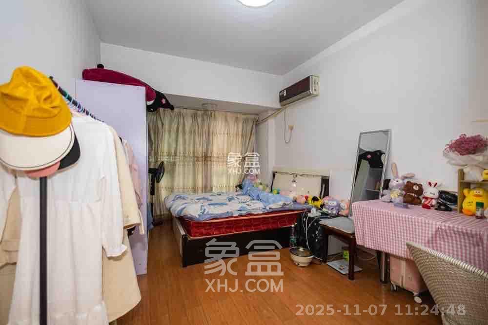 阳光紫薇园 4室2厅2卫 2800.0元/月 阳光紫薇园 4室2厅2卫 2800.0元/月室内图