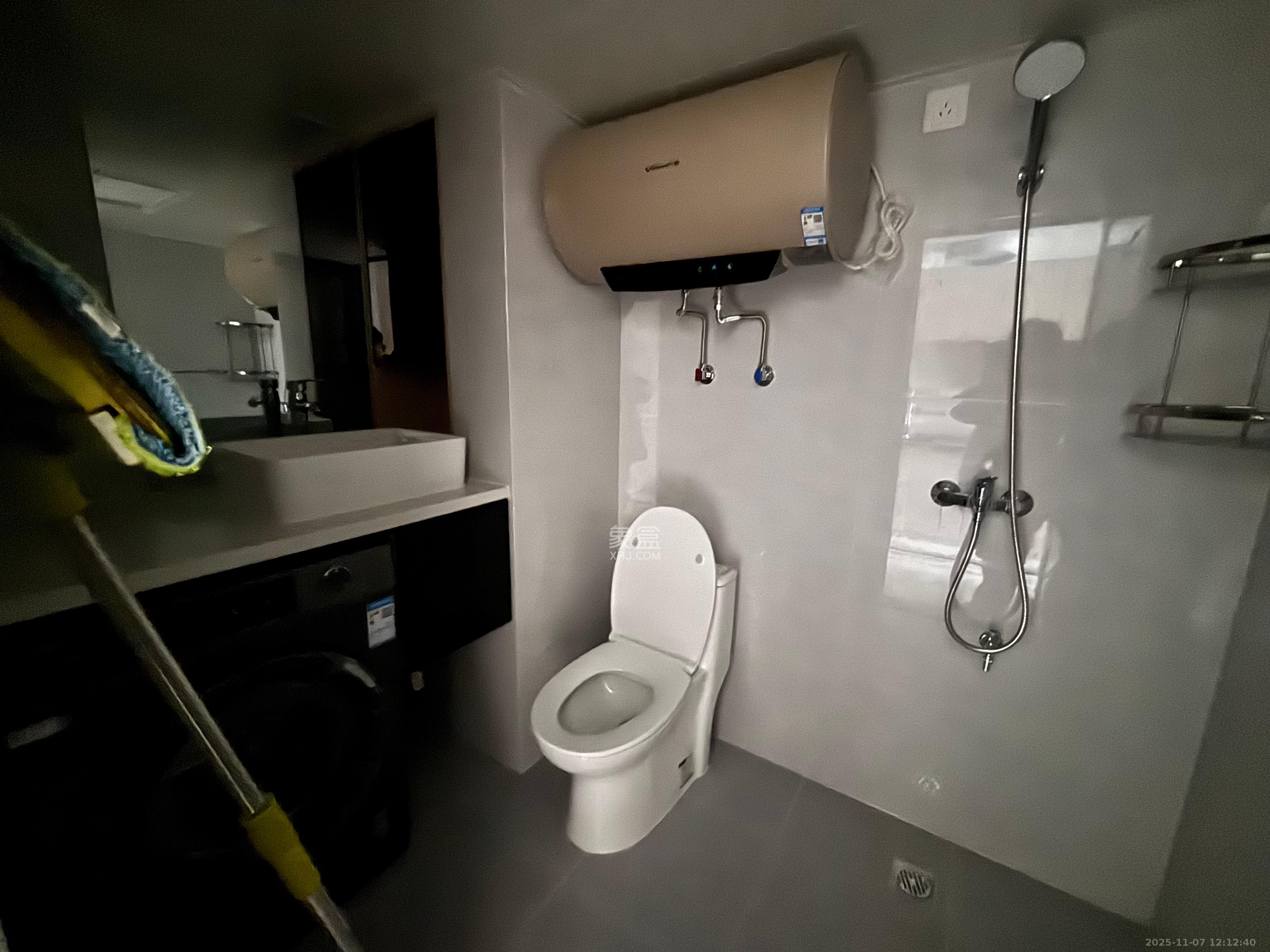 梅溪湖金茂湾  2室0厅0卫    2300.0元/月室内图