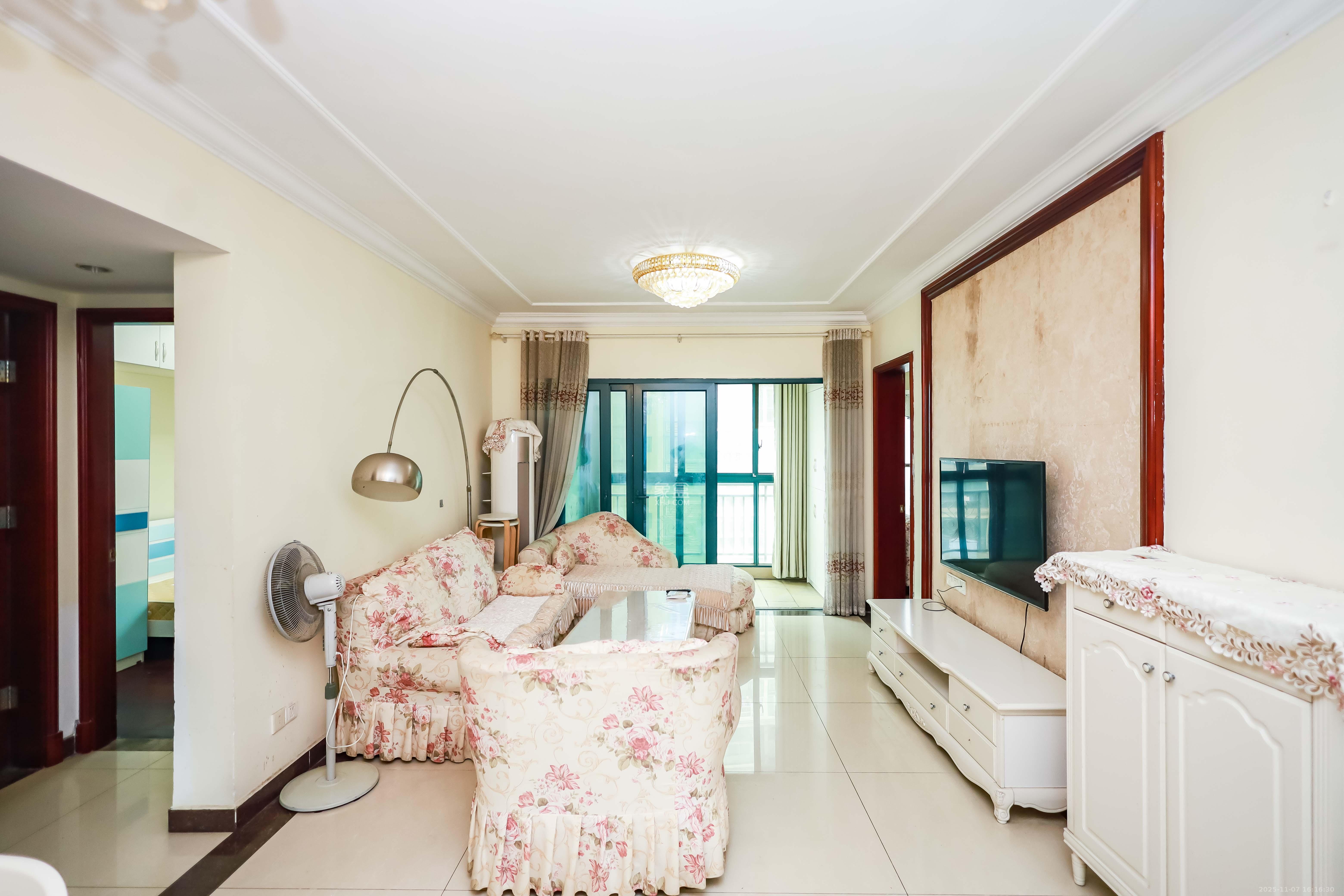 恒大华府  3室2厅1卫    108.0万