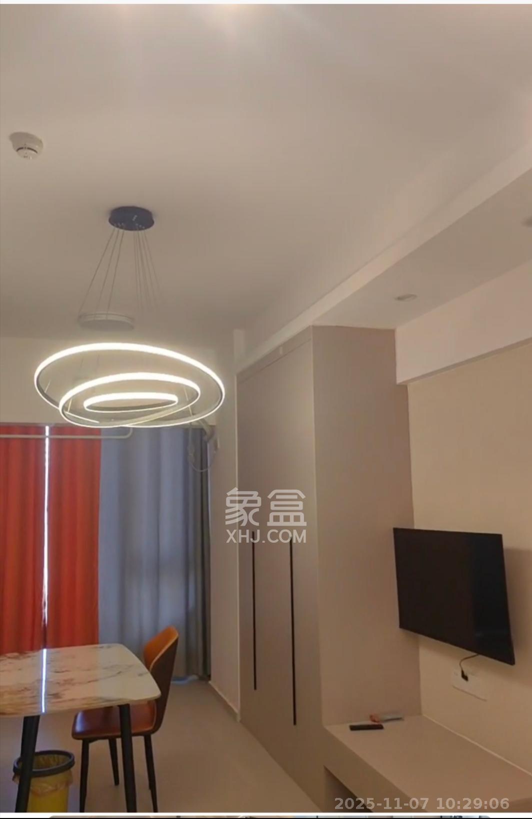 金地商置湘江峯汇  1室1厅1卫    1400.0元/月室内图