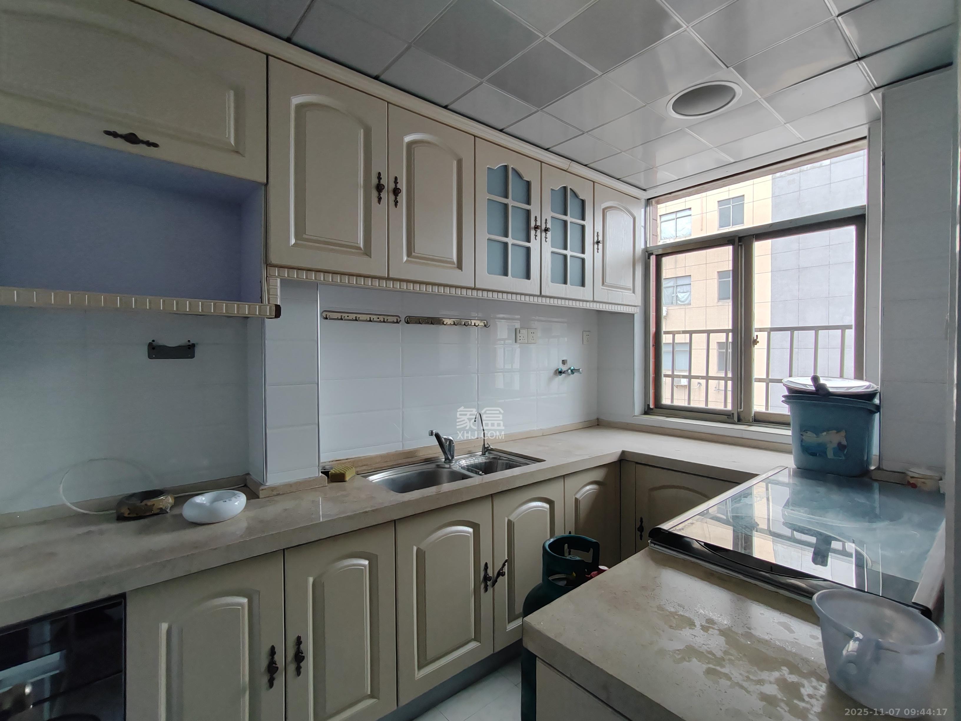 湘绣城  5室3厅2卫    2600.0元/月室内图