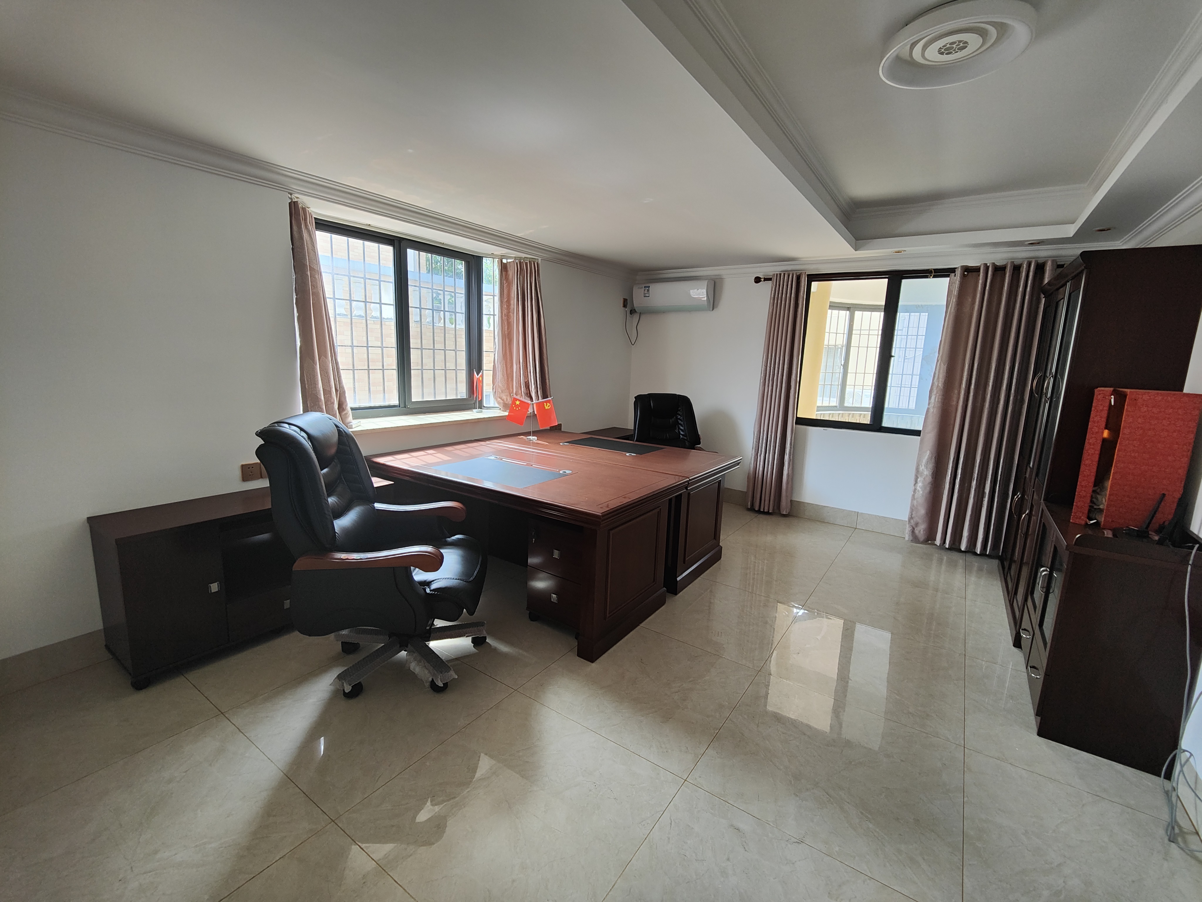 富怡别墅  8室3厅5卫    13000.0元/月室内图