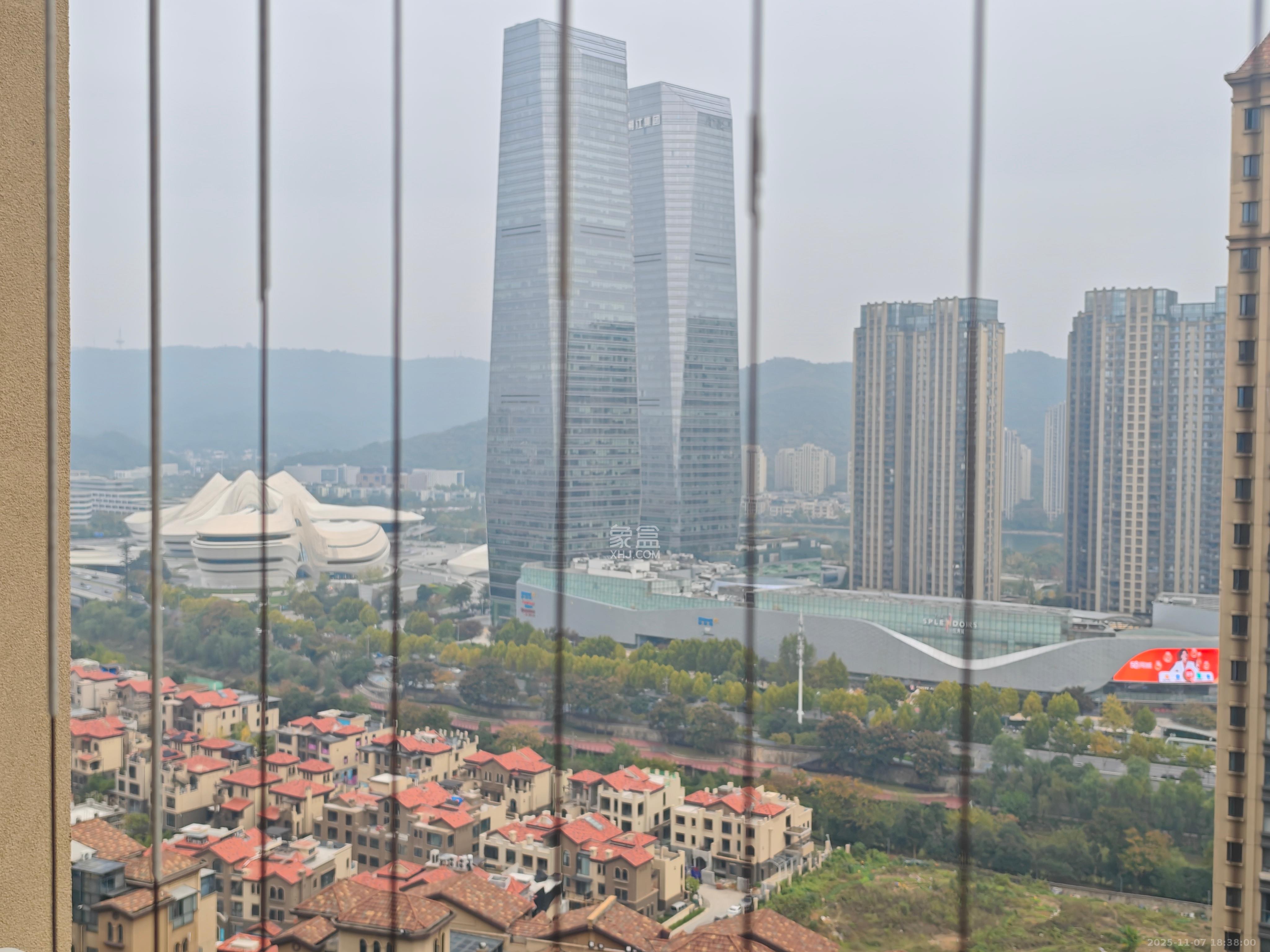 振业城二期 1室2厅2卫 3200.0元/月 振业城二期 1室2厅2卫 3200.0元/月室内图