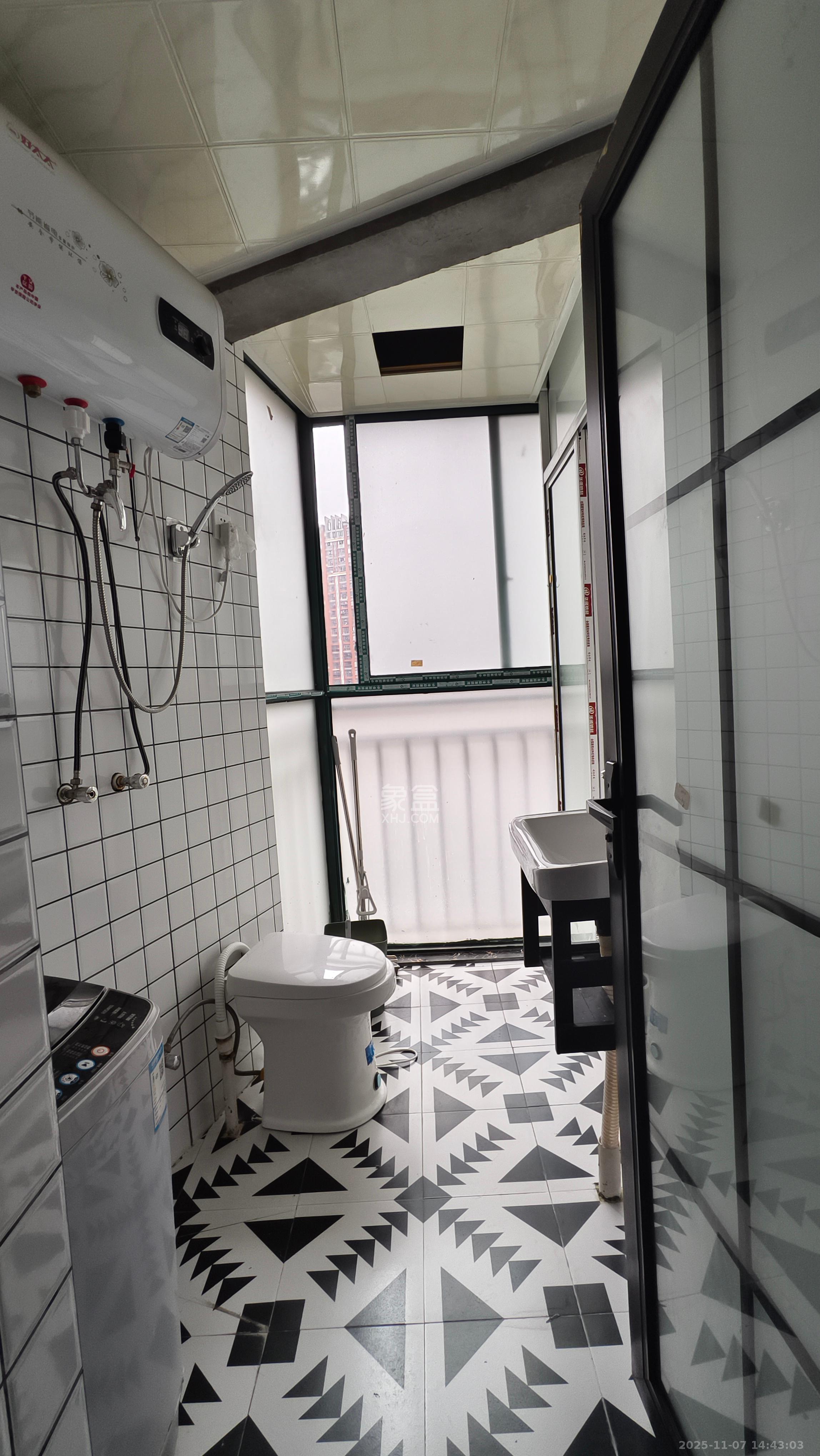 筑梦佳园  1室2厅1卫    700.0元/月