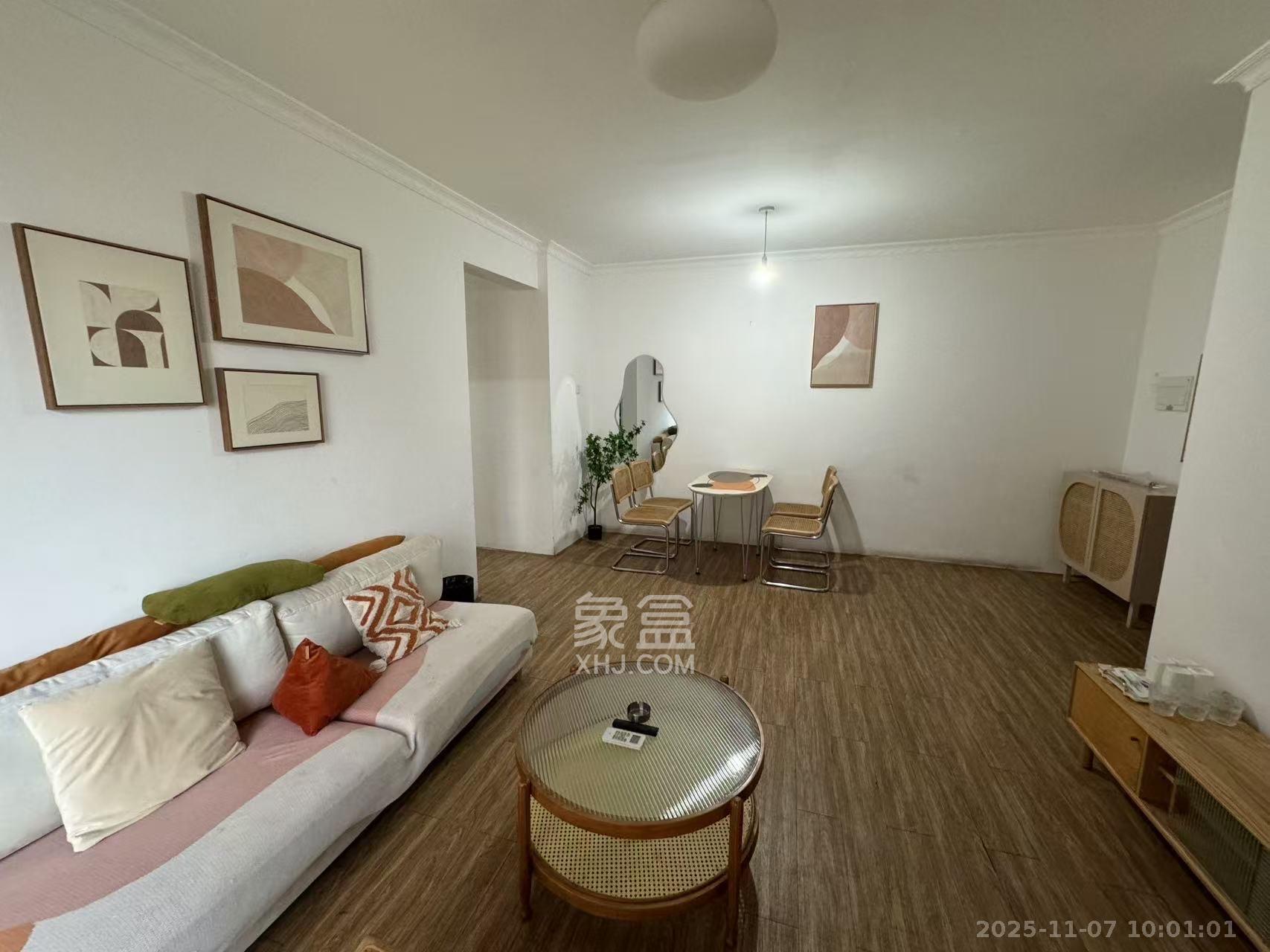 湘域城邦（湘域国际中心）  2室1厅1卫    3700.0元/月室内图