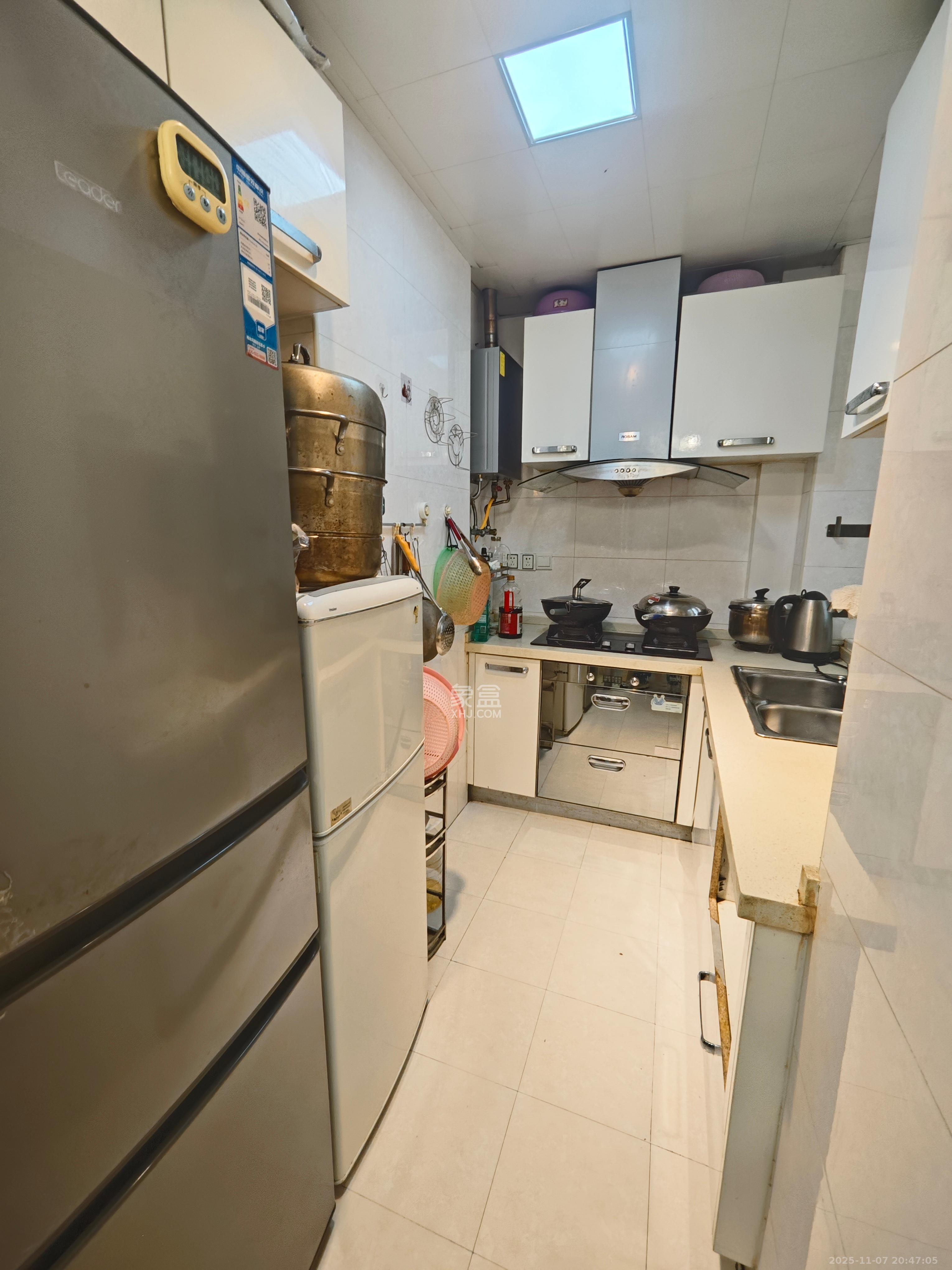 扬帆小区  3室2厅1卫    2400.0元/月