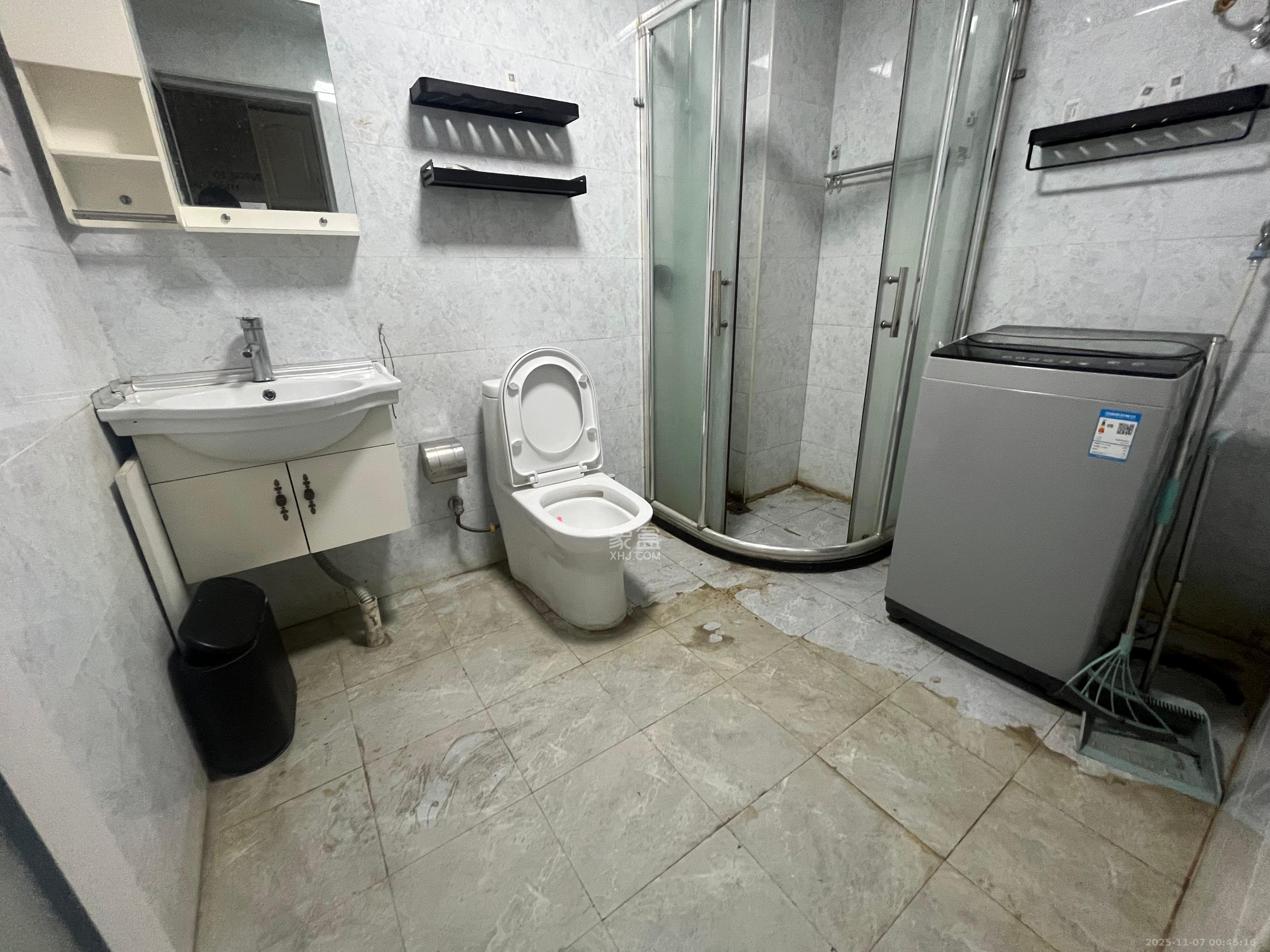 沁园春御院  1室1厅1卫    1900.0元/月室内图