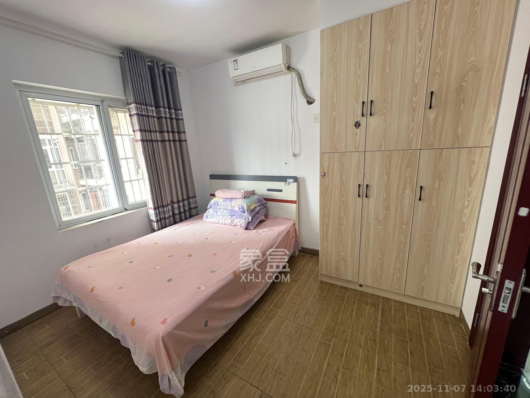 和馨园  1室1厅1卫    1450.0元/月室内图