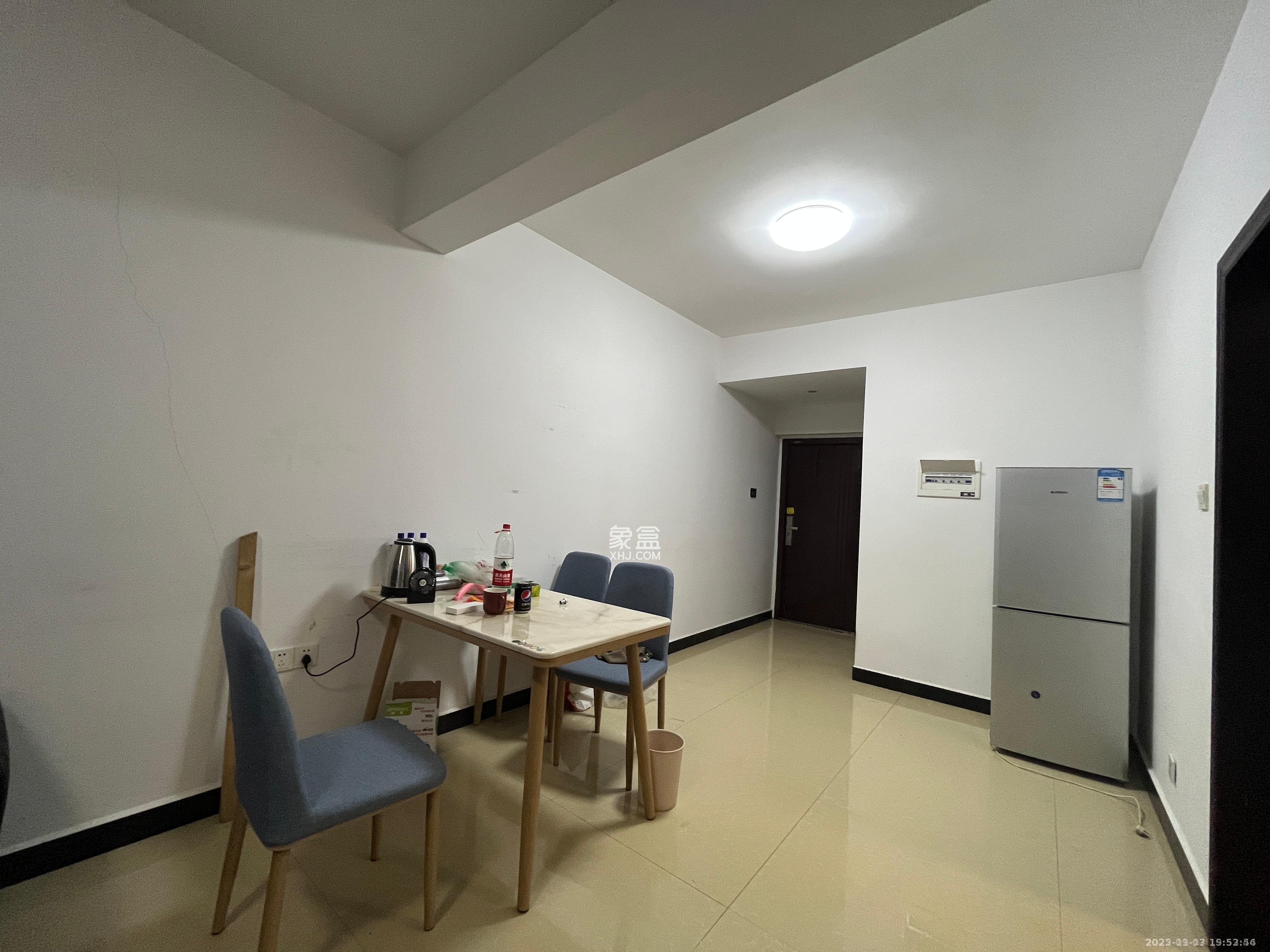 钰龙天下一期 2室2厅1卫 1650.0元/月 钰龙天下一期 2室2厅1卫 1650.0元/月室内图