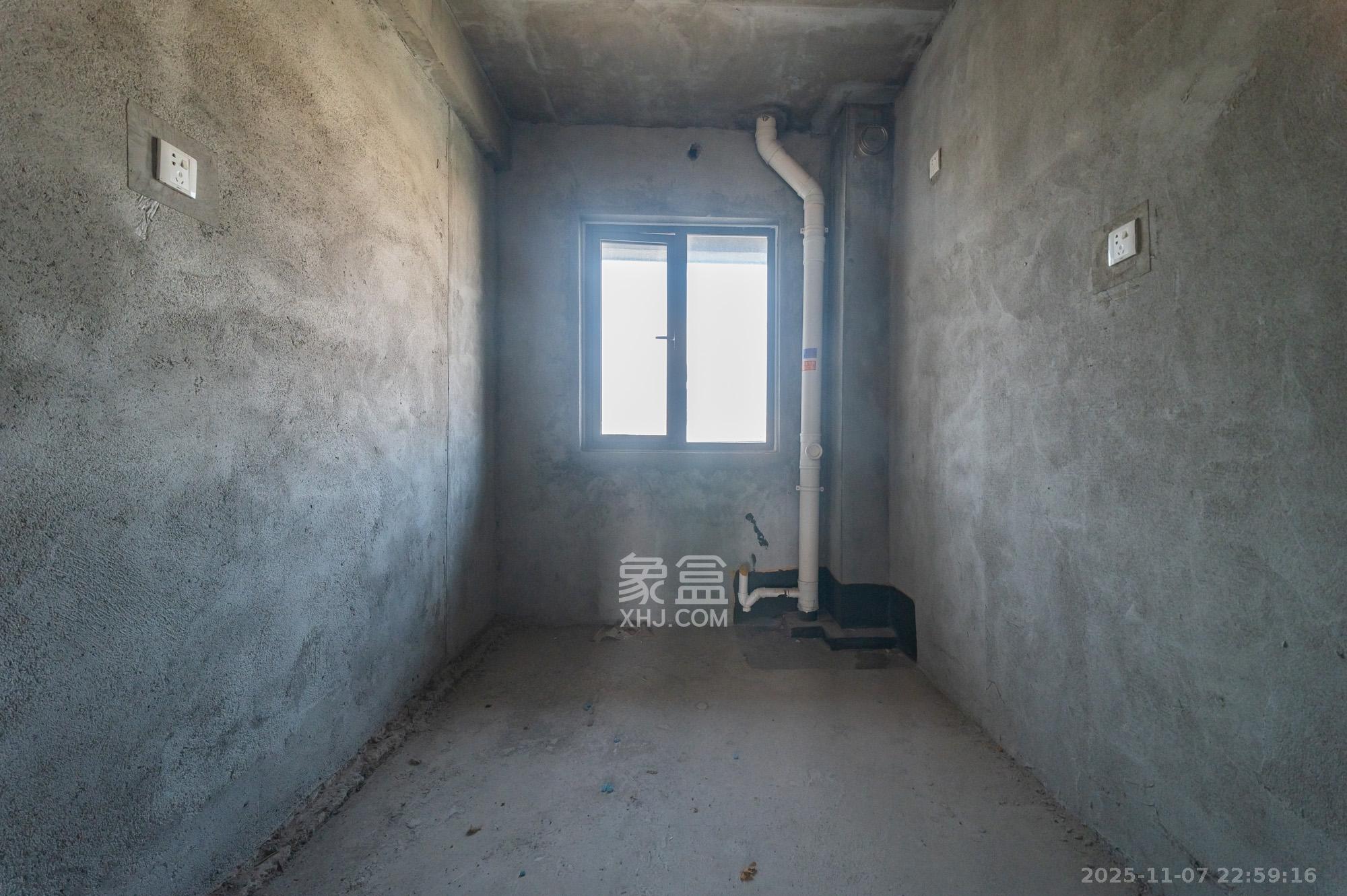 金辉优步星樾  4室2厅2卫    98.0万其他